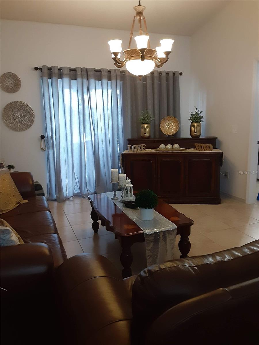 Image 4 of 18 For 14364 Island Cove Drive