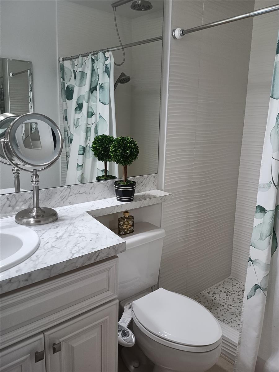 Image 9 of 18 For 14364 Island Cove Drive