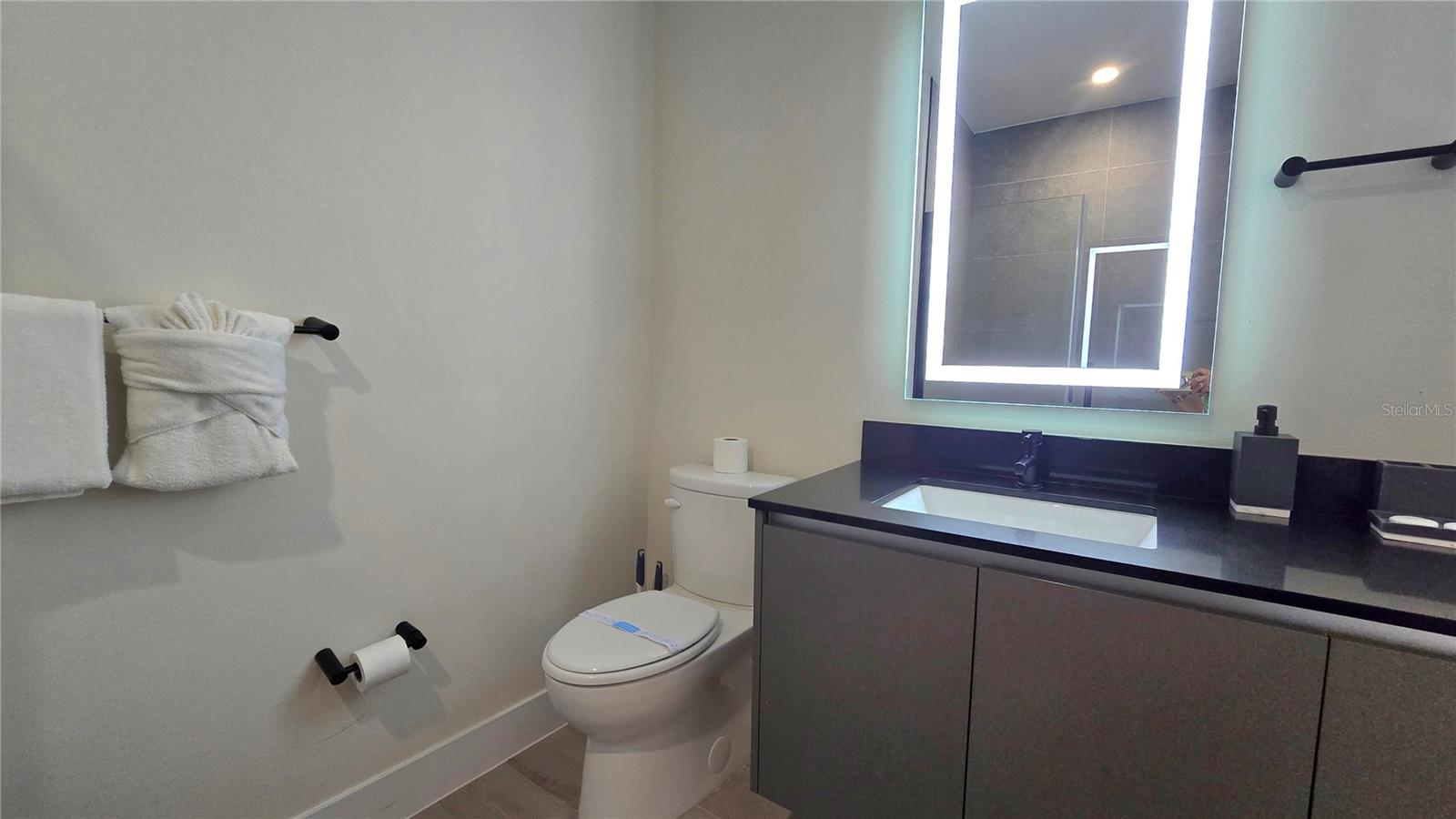 Image 30 of 59 For 17340 Blessing Drive