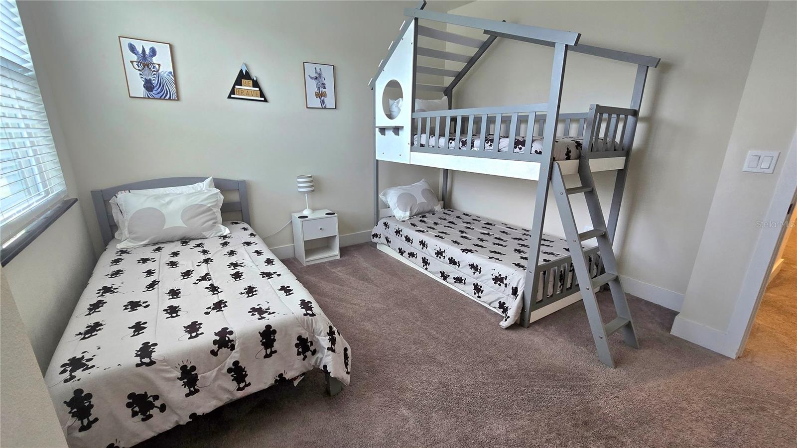 Image 42 of 59 For 17340 Blessing Drive