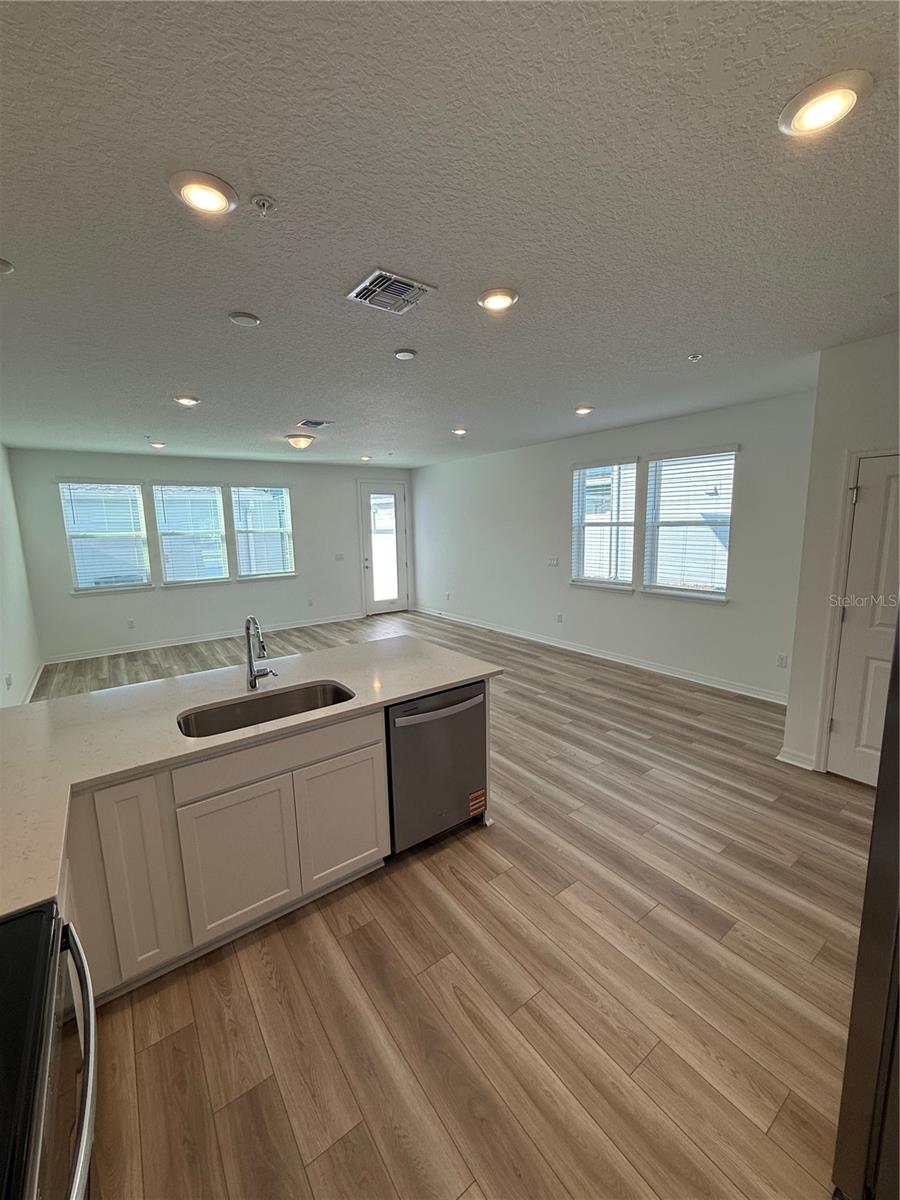 Image 10 of 34 For 4616 Orchard View Alley