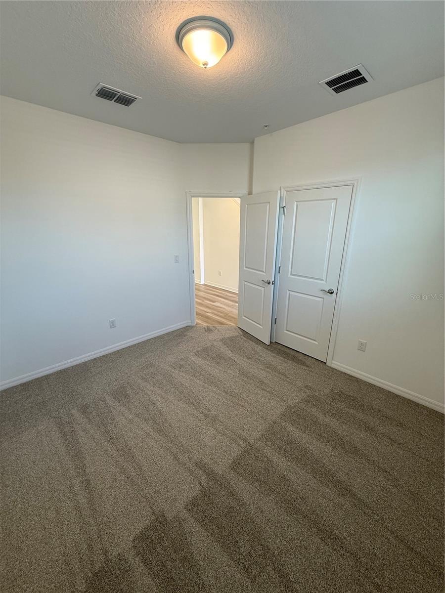 Image 6 of 34 For 4616 Orchard View Alley