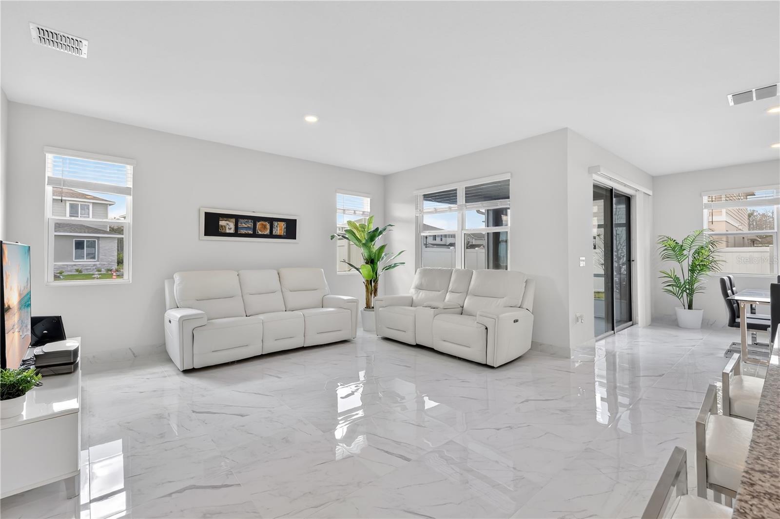 Image 3 of 31 For 4131 Tree Swallow Trail