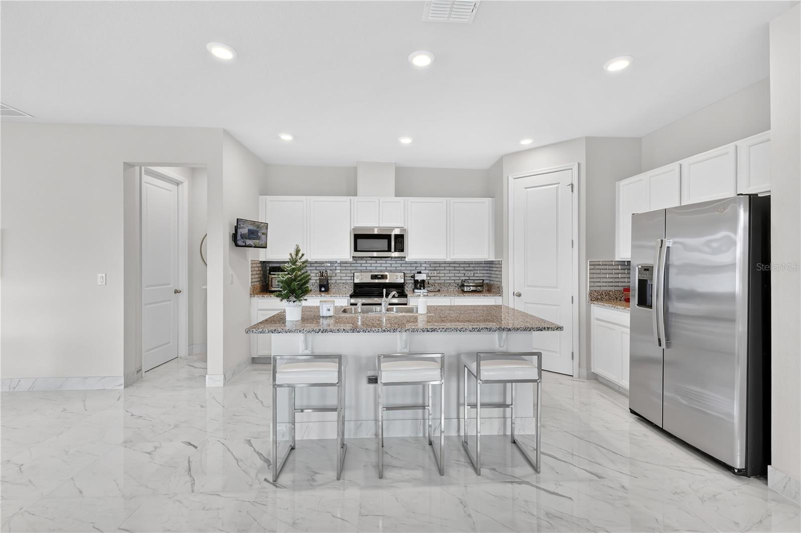 Image 4 of 31 For 4131 Tree Swallow Trail