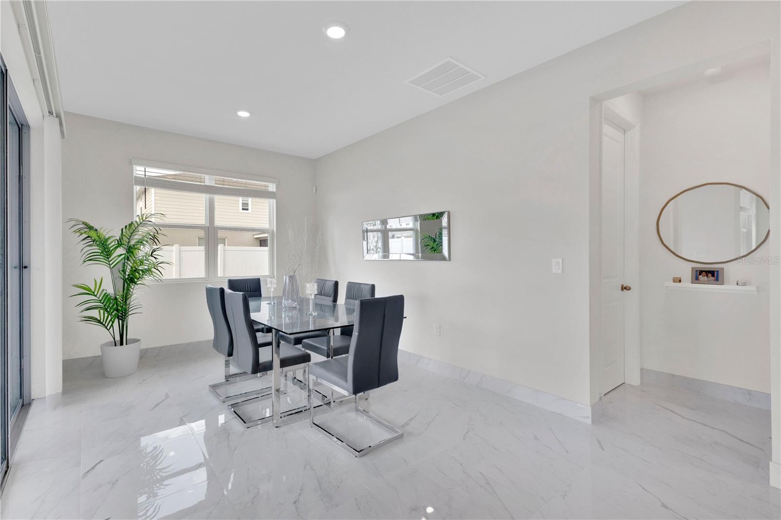 Image 7 of 31 For 4131 Tree Swallow Trail