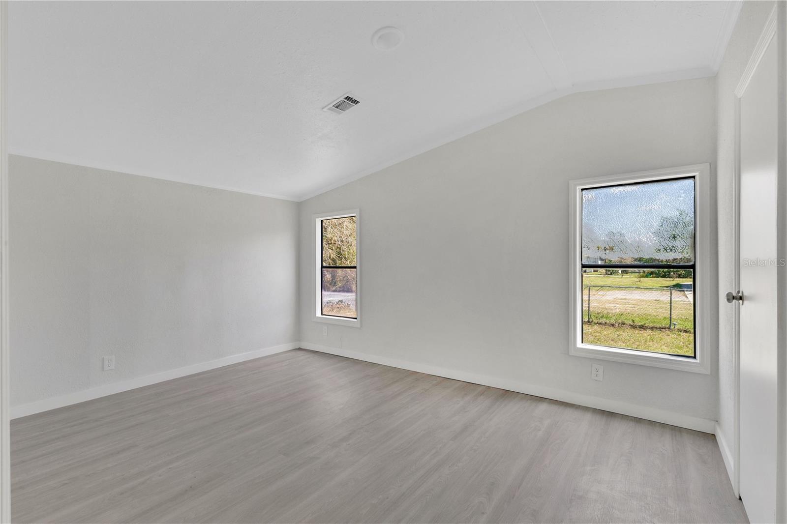 Image 7 of 23 For 9180 Concord Road