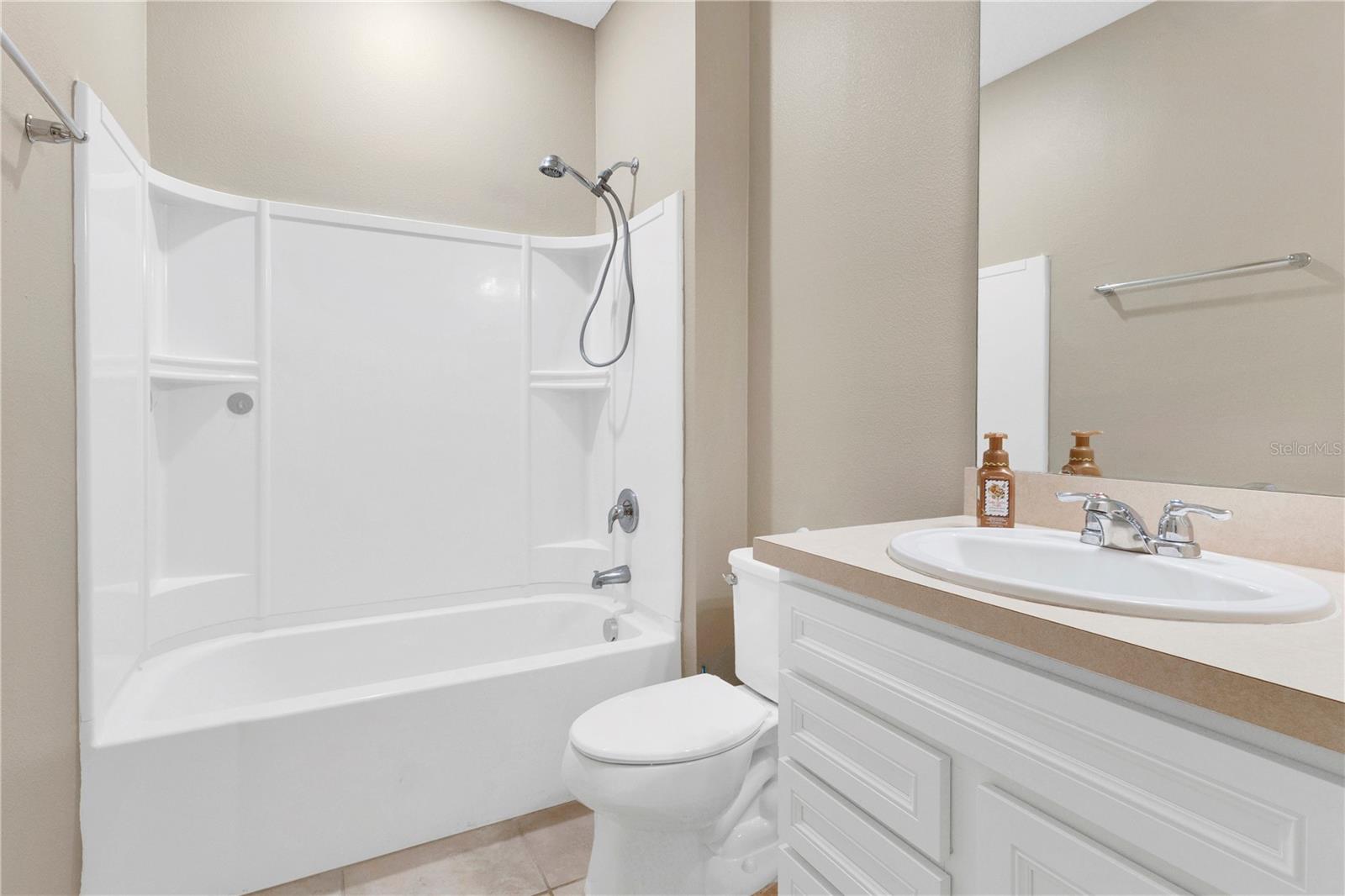 Image 11 of 22 For 1892 Cayman Cove Circle