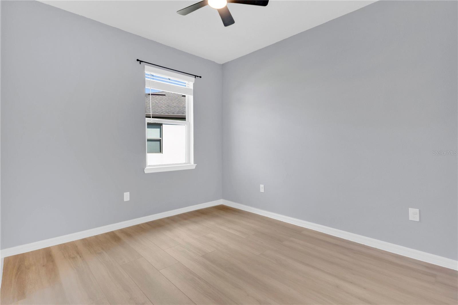 Image 12 of 22 For 1892 Cayman Cove Circle