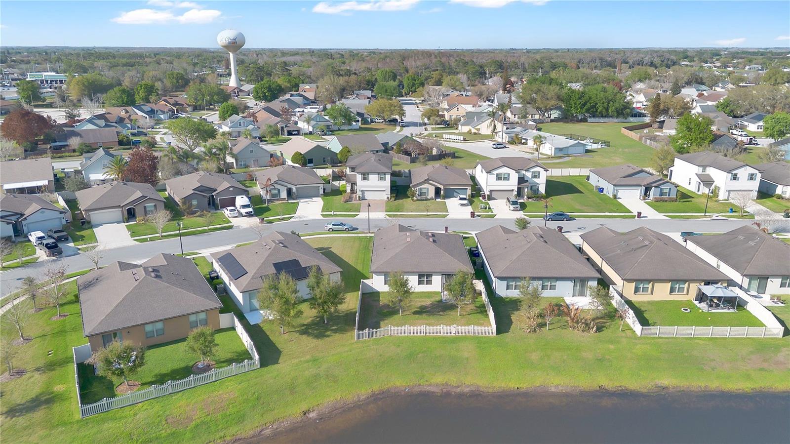 Image 21 of 22 For 1892 Cayman Cove Circle