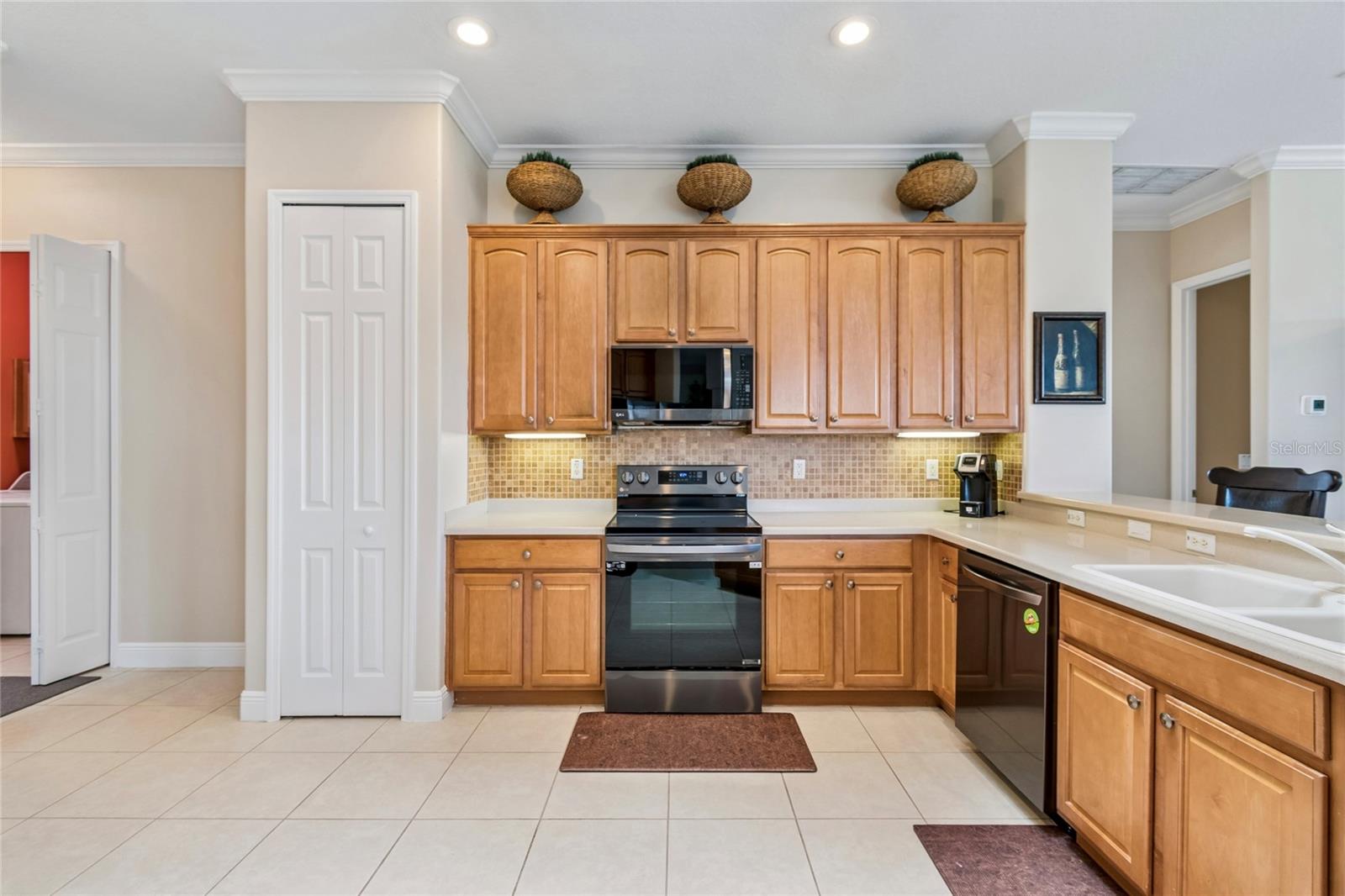 Image 12 of 62 For 113 Tivoli Trace Ct