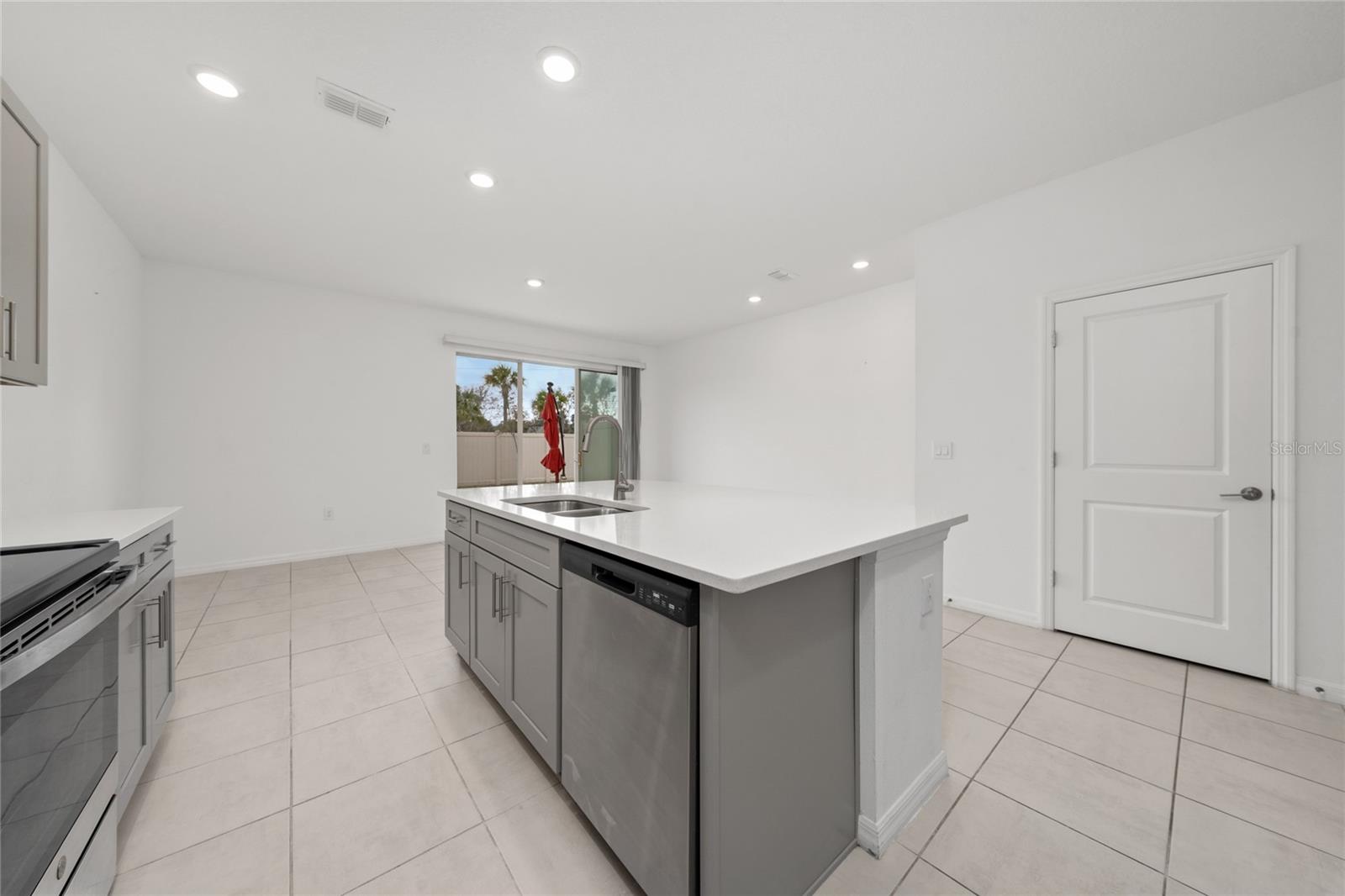 Image 13 of 23 For 4536 Teoli Court