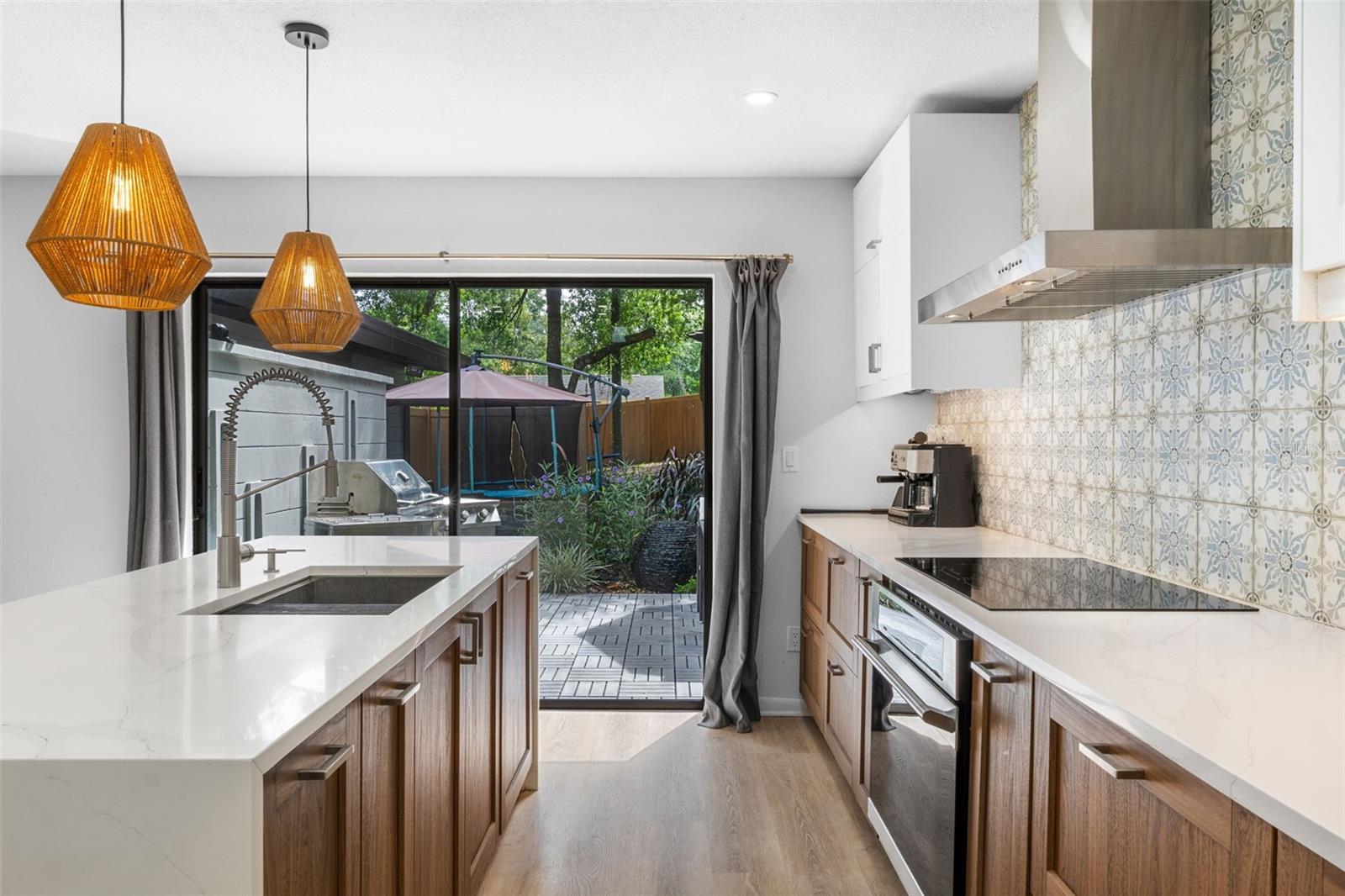 Image 14 of 69 For 1865 North Street