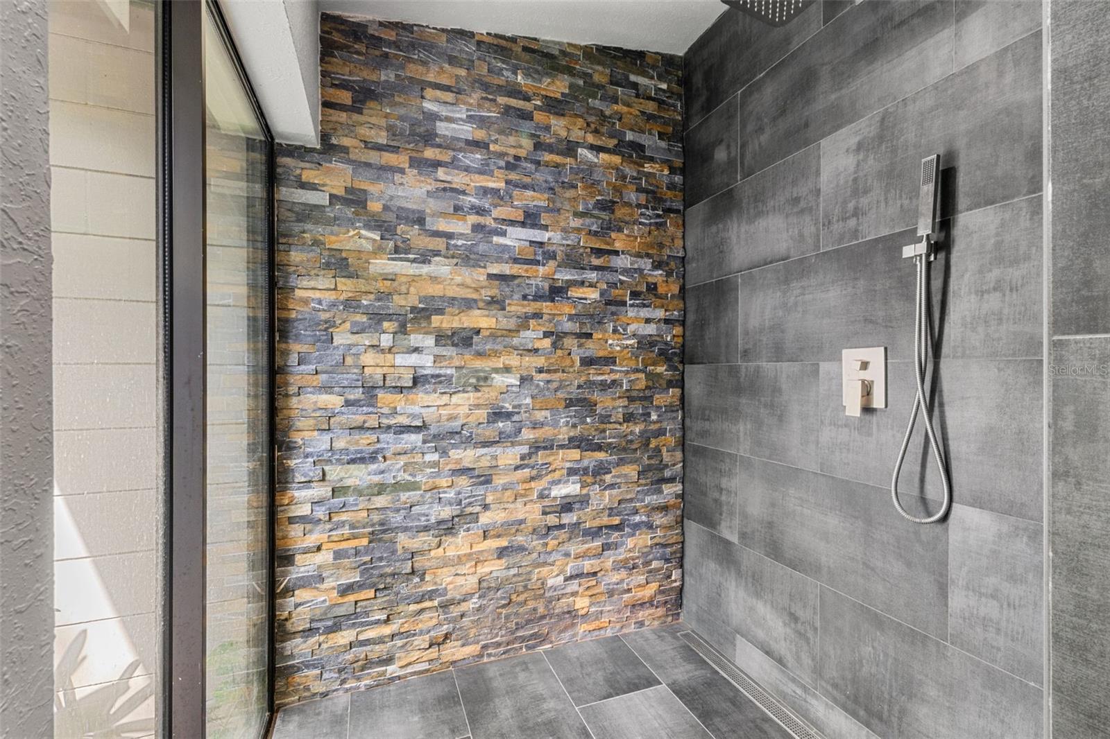 Image 31 of 69 For 1865 North Street