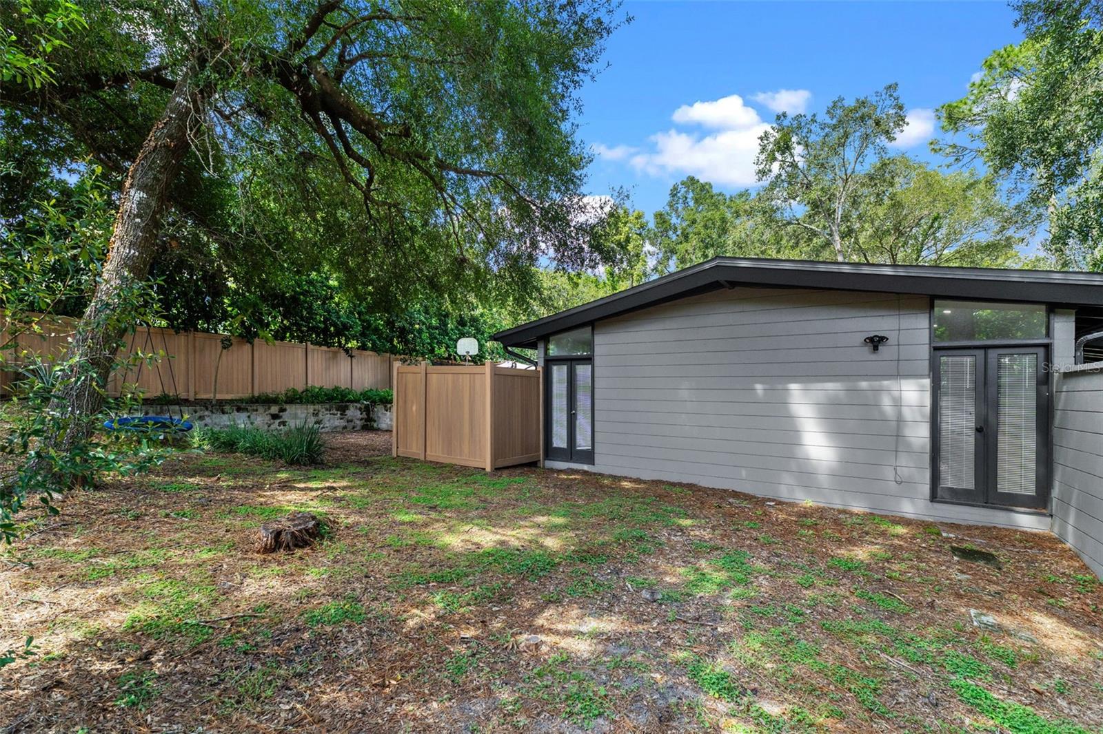 Image 41 of 69 For 1865 North Street