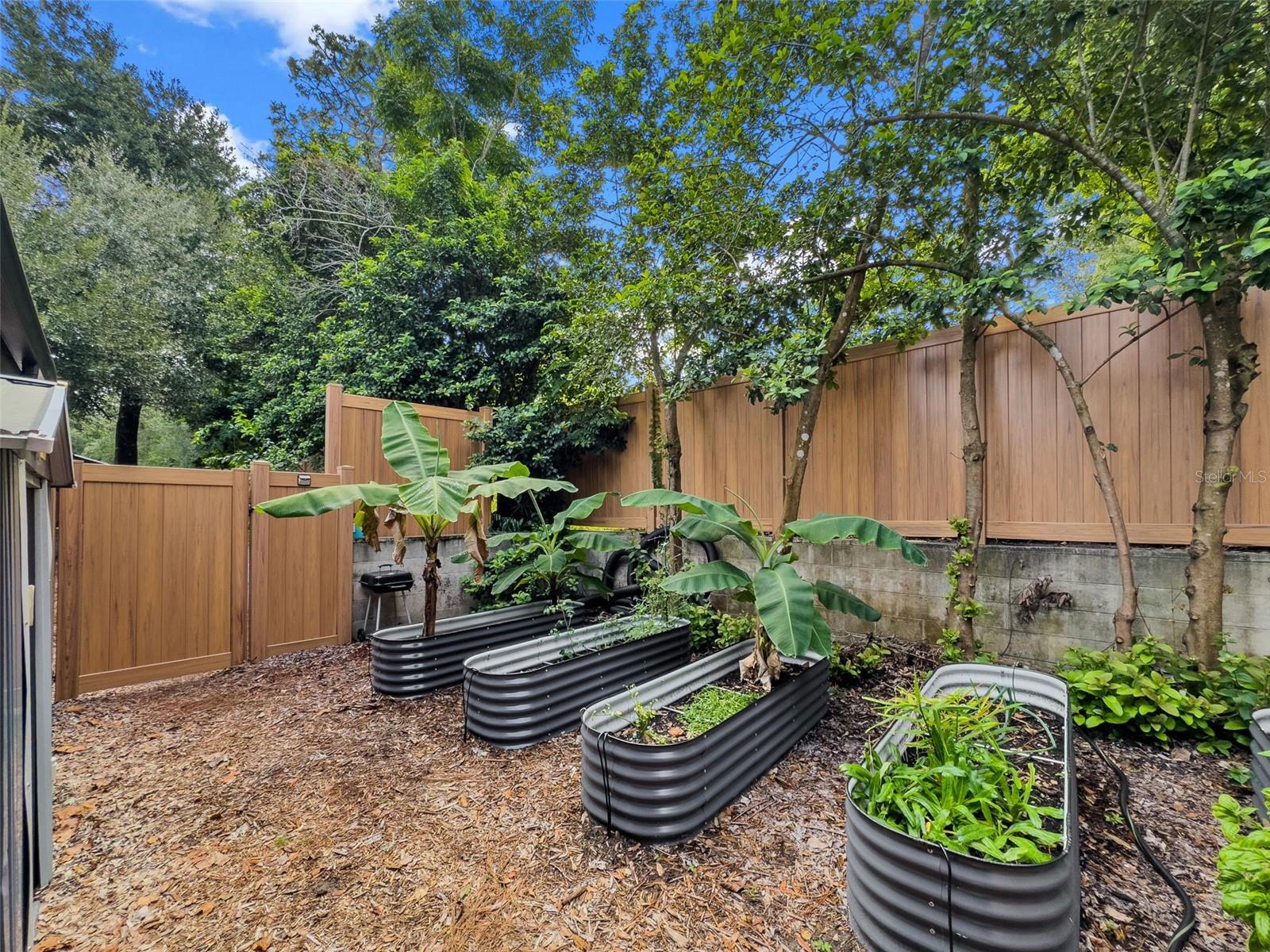 Image 47 of 69 For 1865 North Street