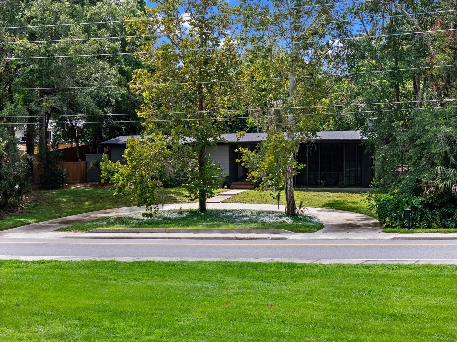 Image 52 of 69 For 1865 North Street