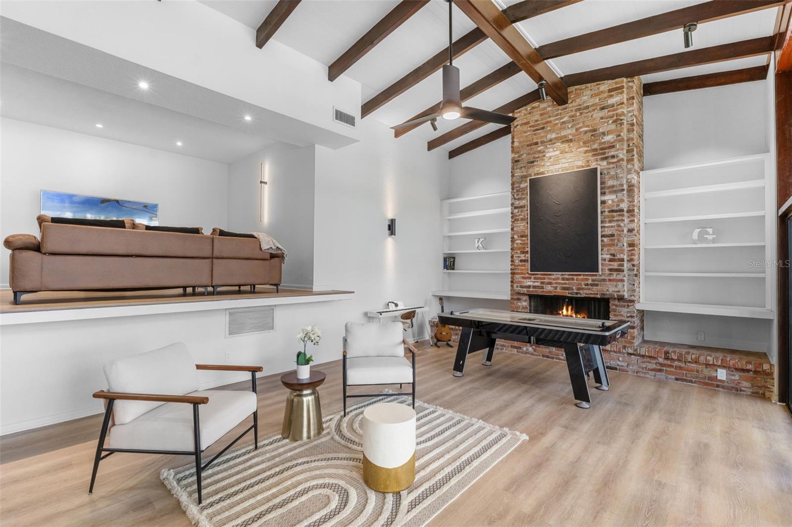 Image 7 of 69 For 1865 North Street