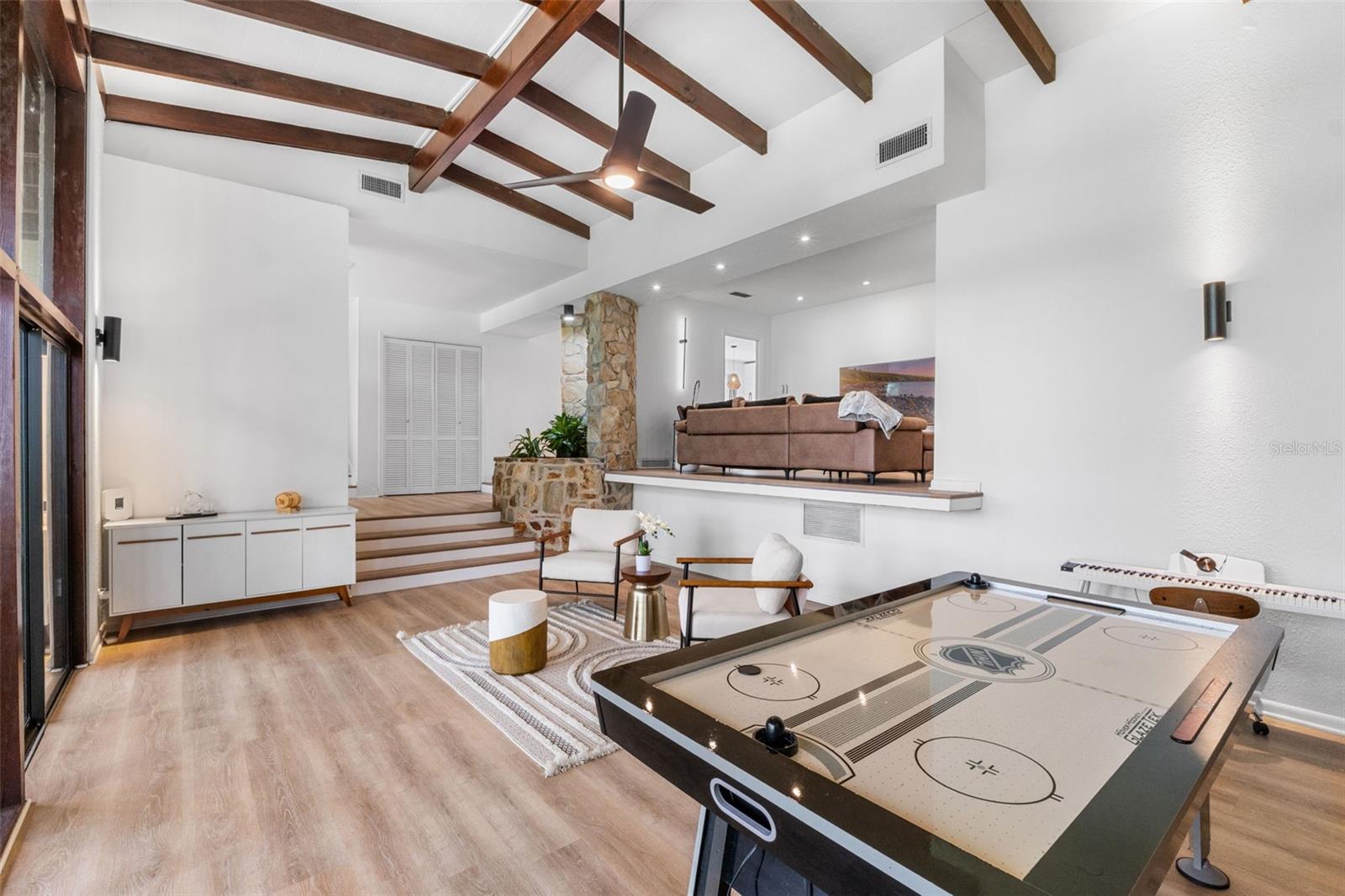 Image 8 of 69 For 1865 North Street