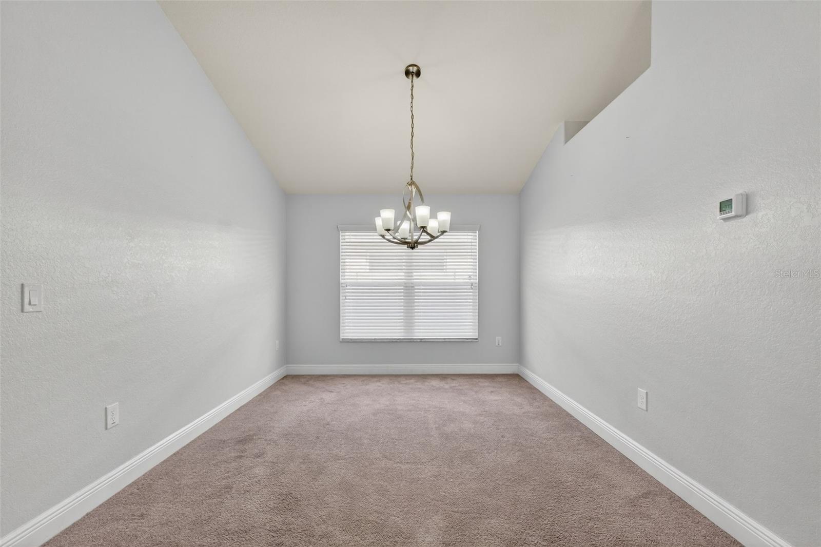 Image 13 of 63 For 649 Meadow Pointe Drive