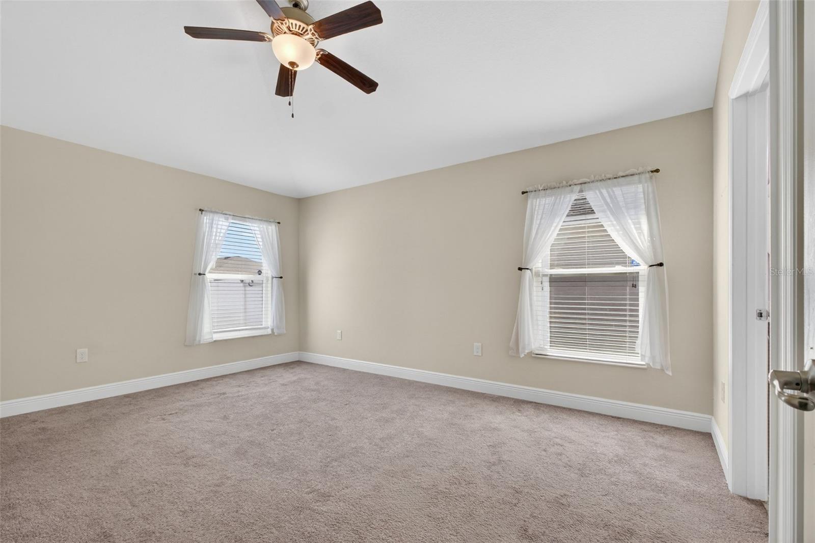 Image 26 of 63 For 649 Meadow Pointe Drive