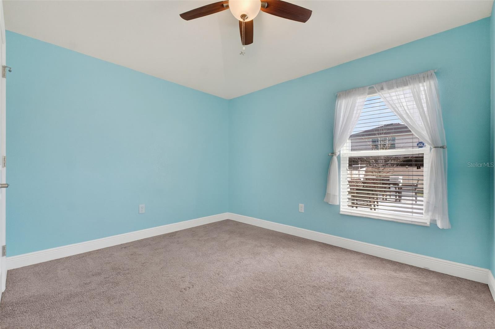 Image 35 of 63 For 649 Meadow Pointe Drive