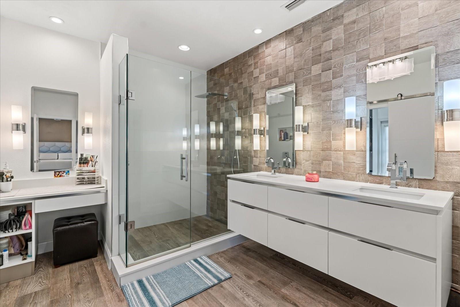 Image 14 of 45 For 1587 Castile Street