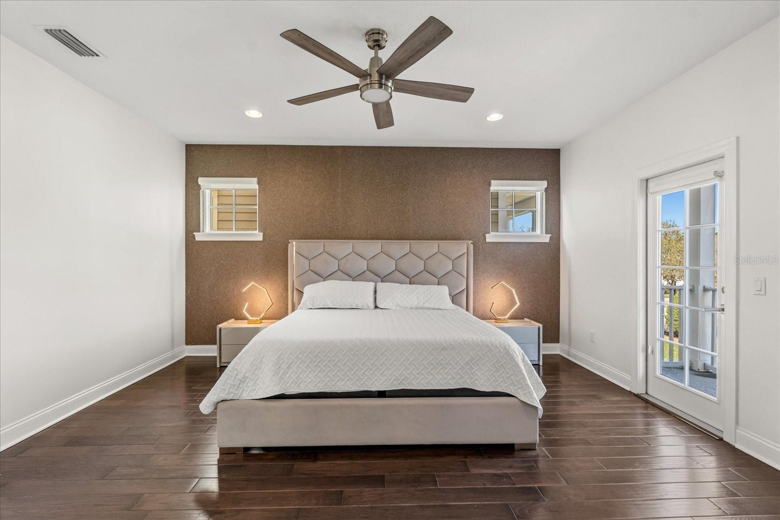 Image 18 of 45 For 1587 Castile Street