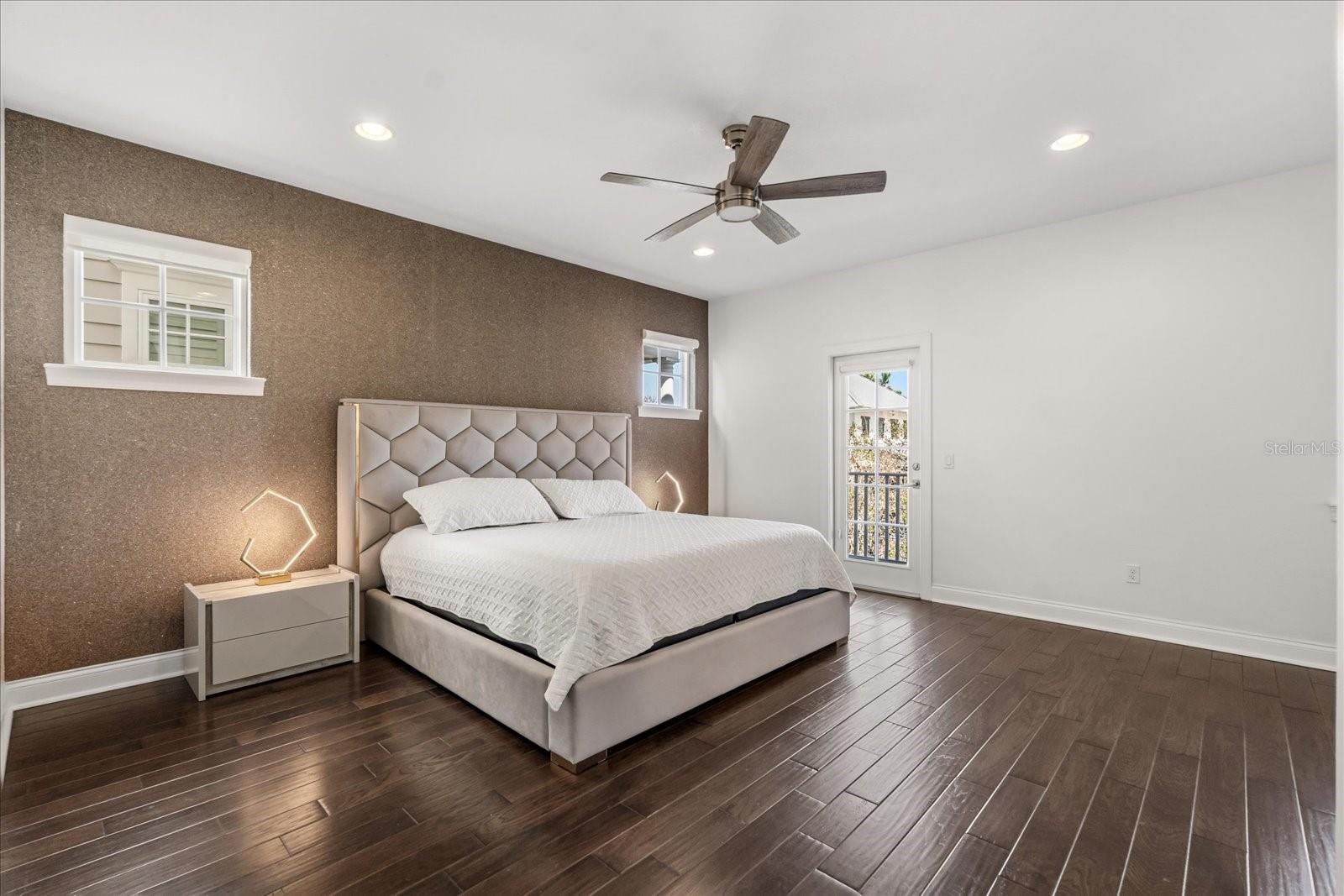 Image 19 of 45 For 1587 Castile Street