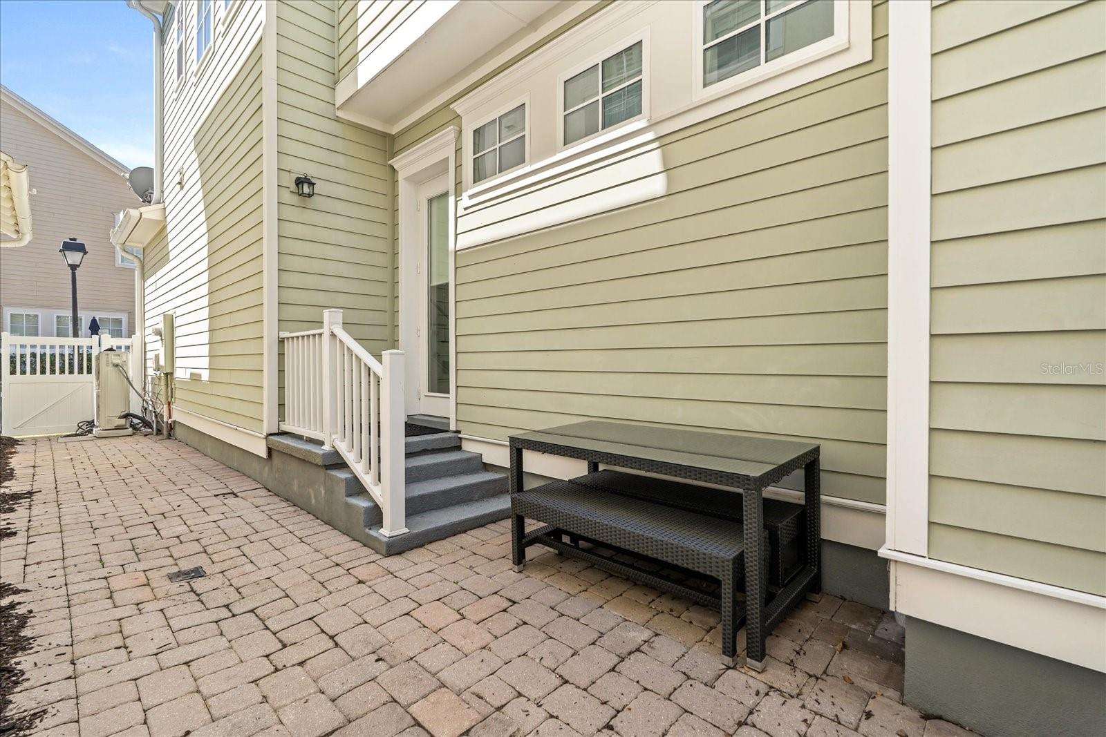 Image 35 of 45 For 1587 Castile Street