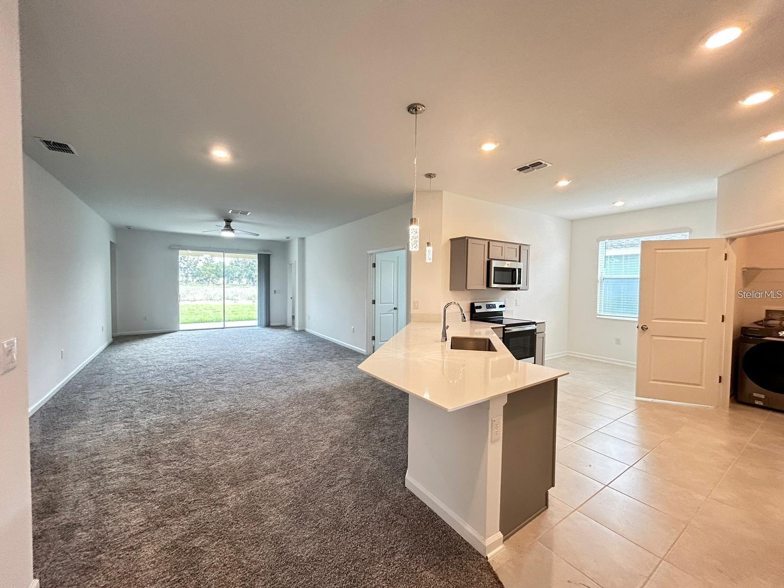 Image 10 of 20 For 305 Loch Court