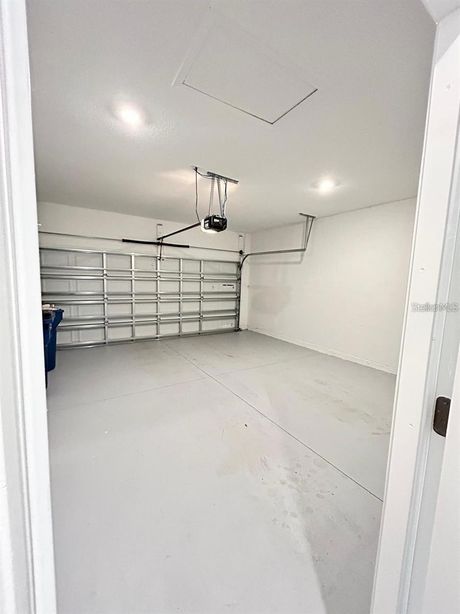 Image 20 of 20 For 305 Loch Court