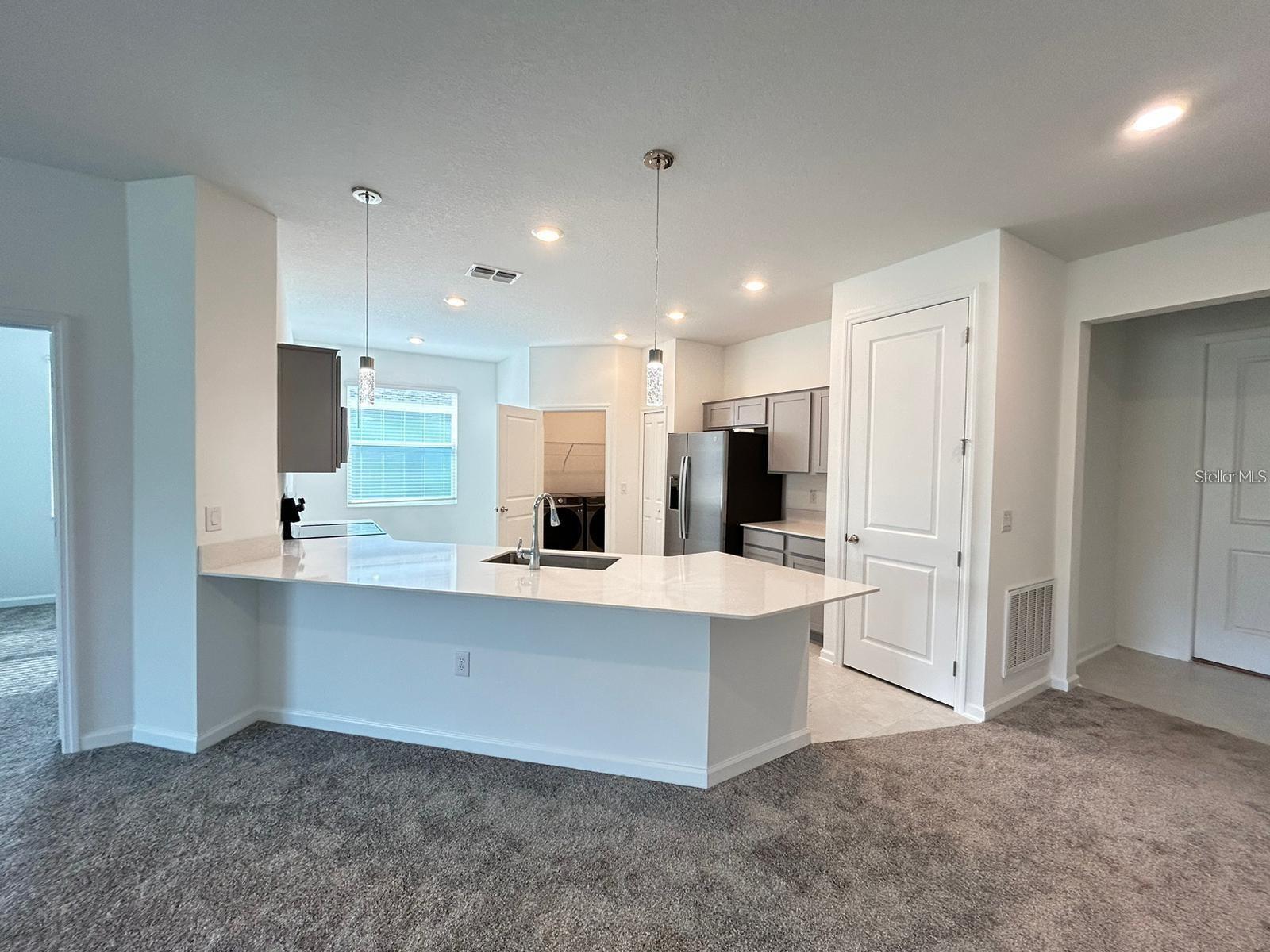 Image 7 of 20 For 305 Loch Court