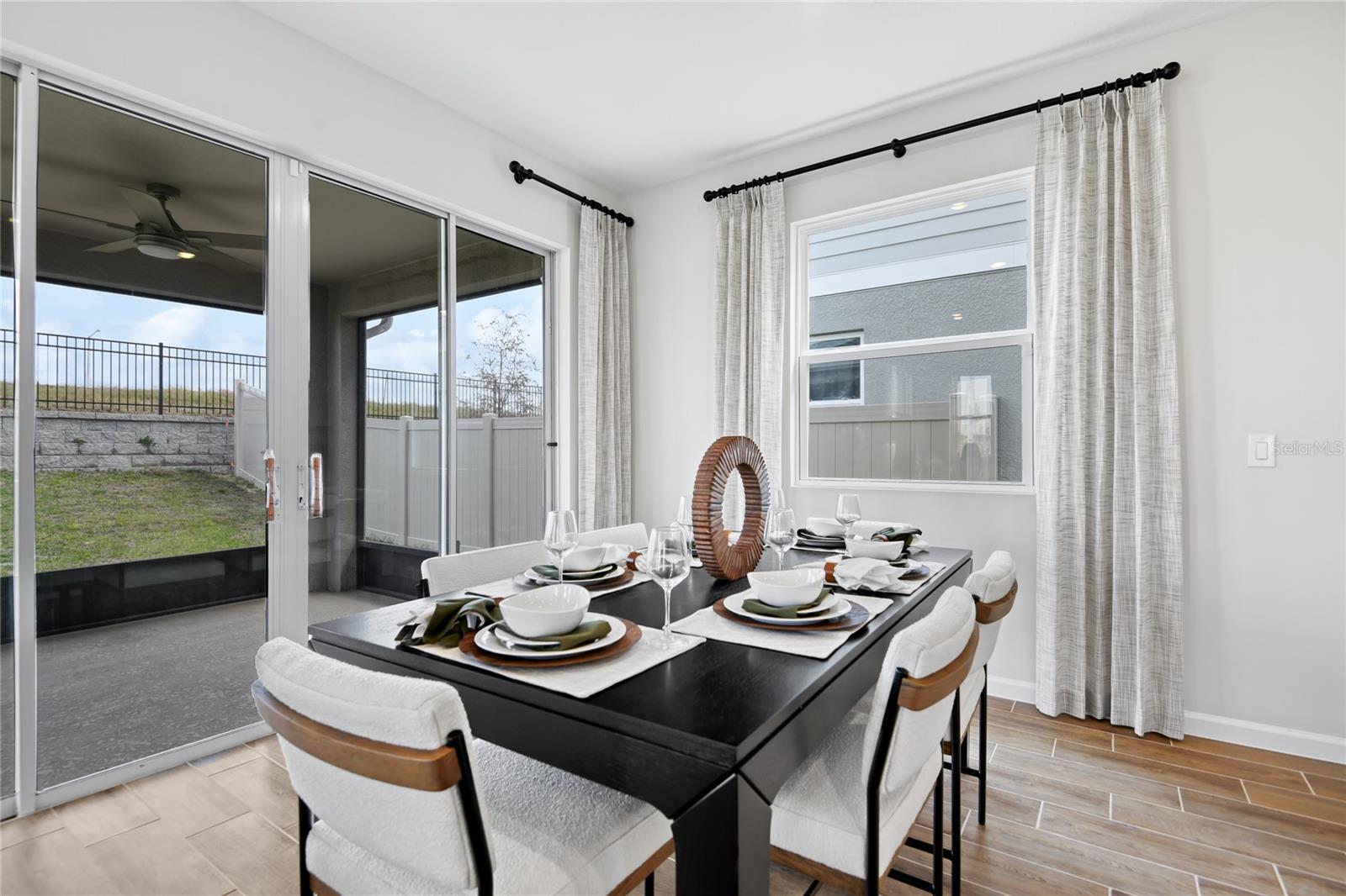 Image 8 of 20 For 2521 29th Lane E