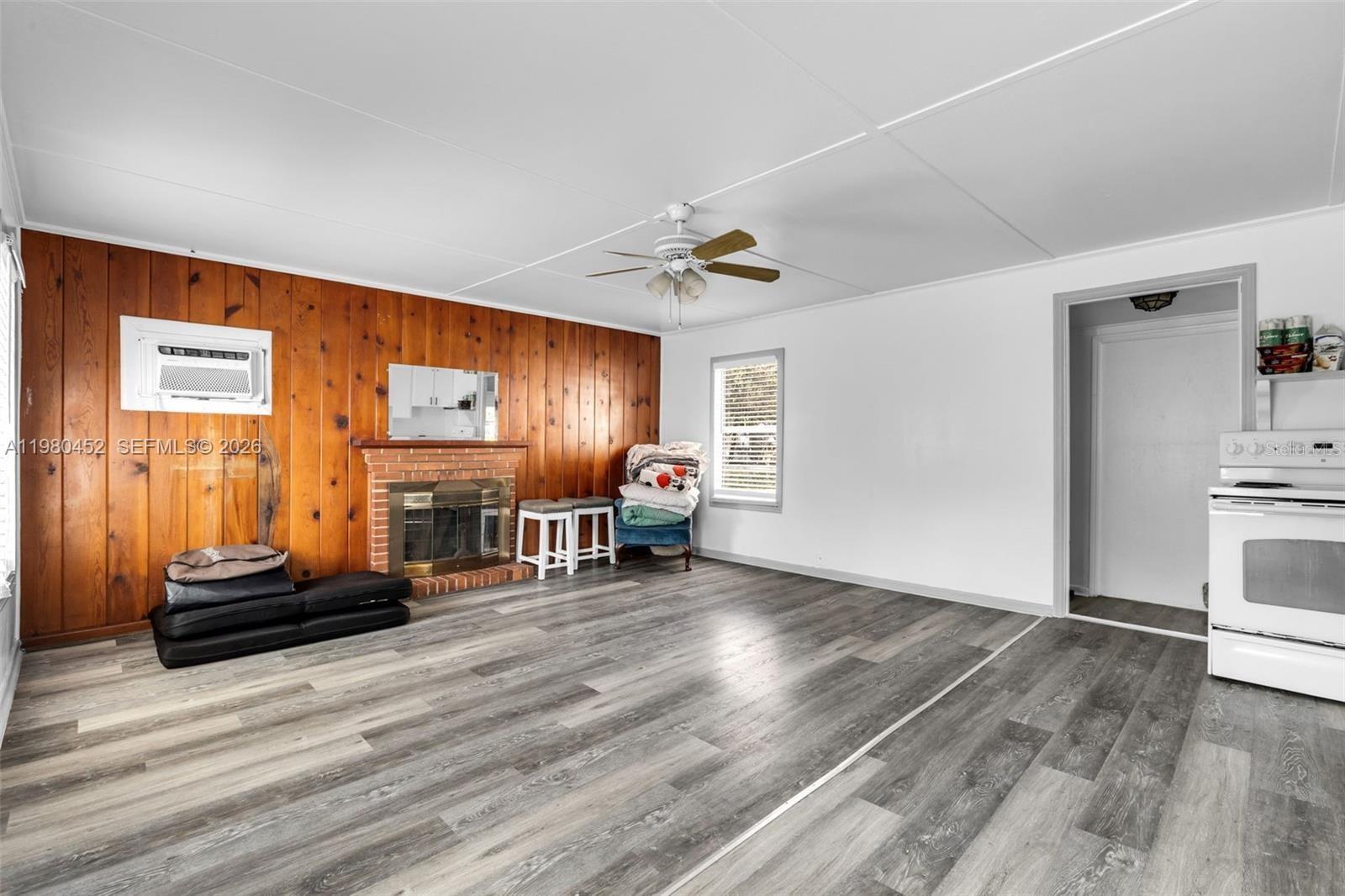 Image 28 of 40 For 1215 26th Street Nw