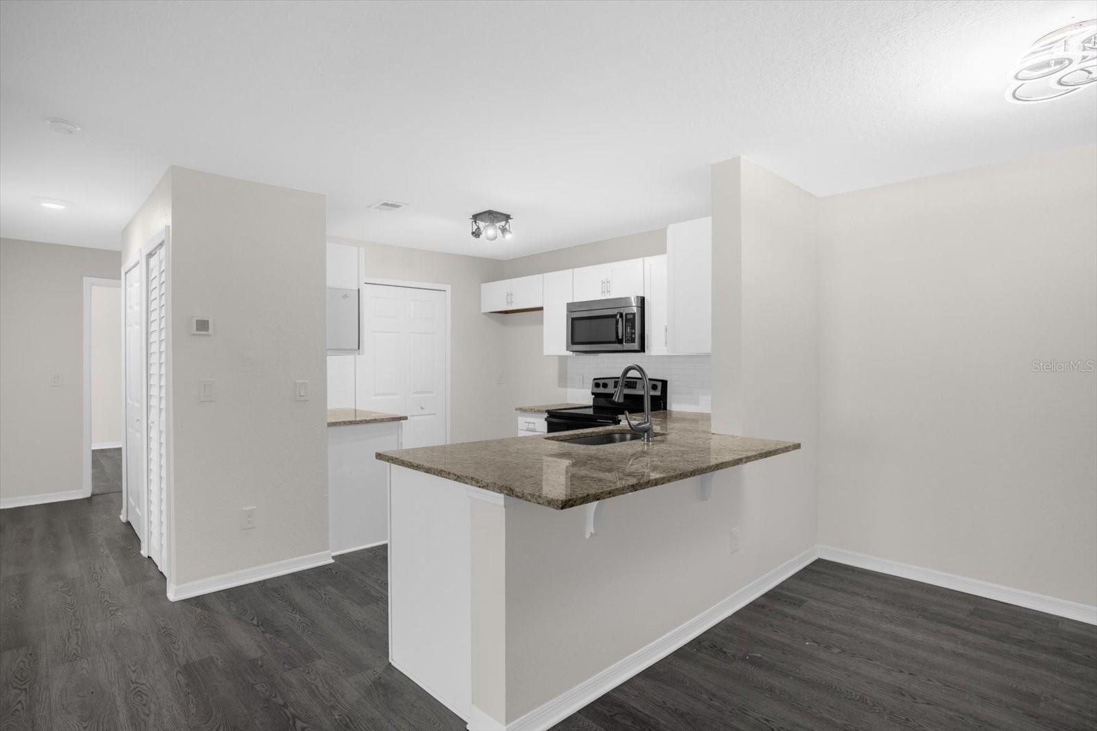 Image 4 of 25 For 7606 Pissarro Drive 14204