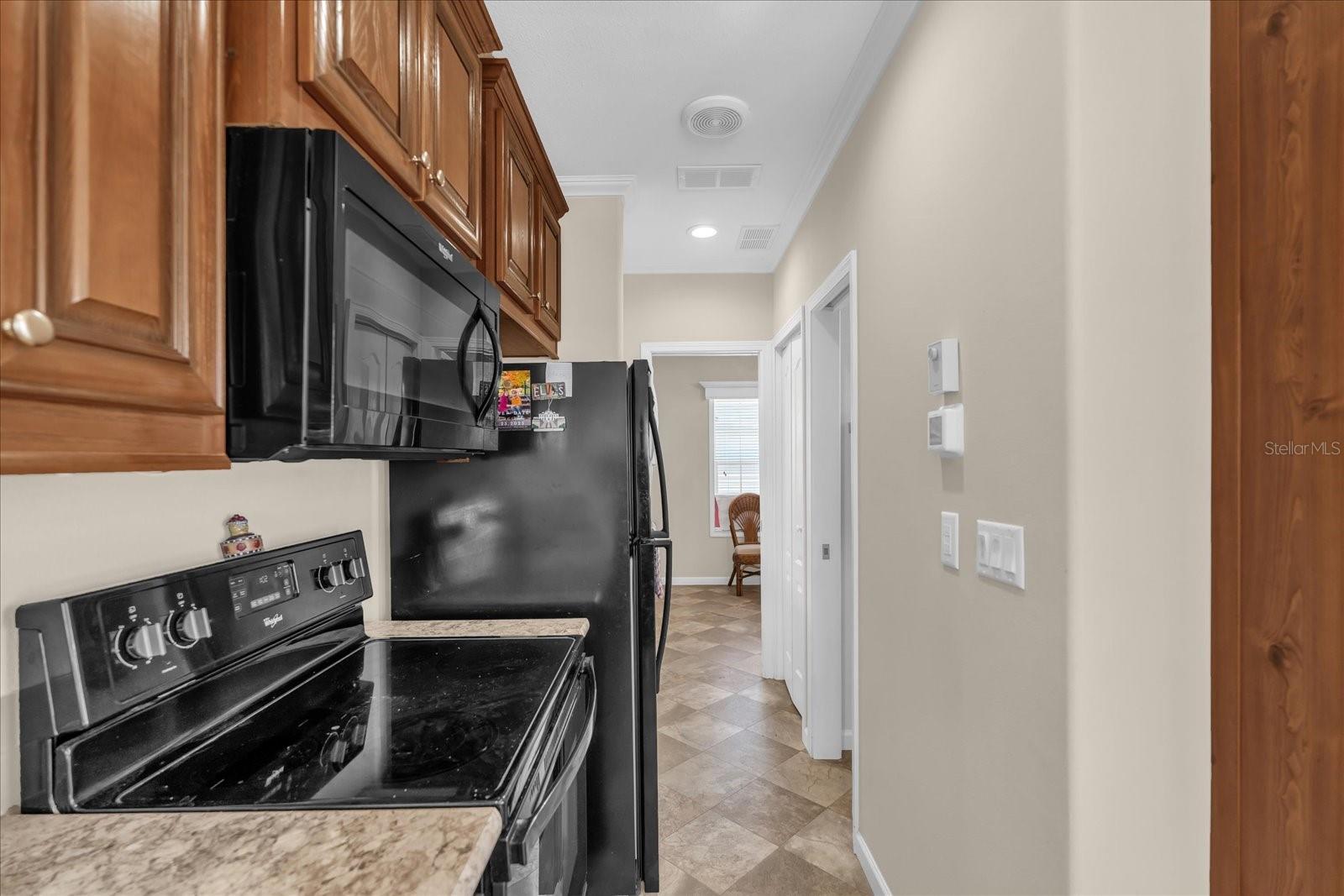 Image 13 of 25 For 1039 Center Crest Boulevard