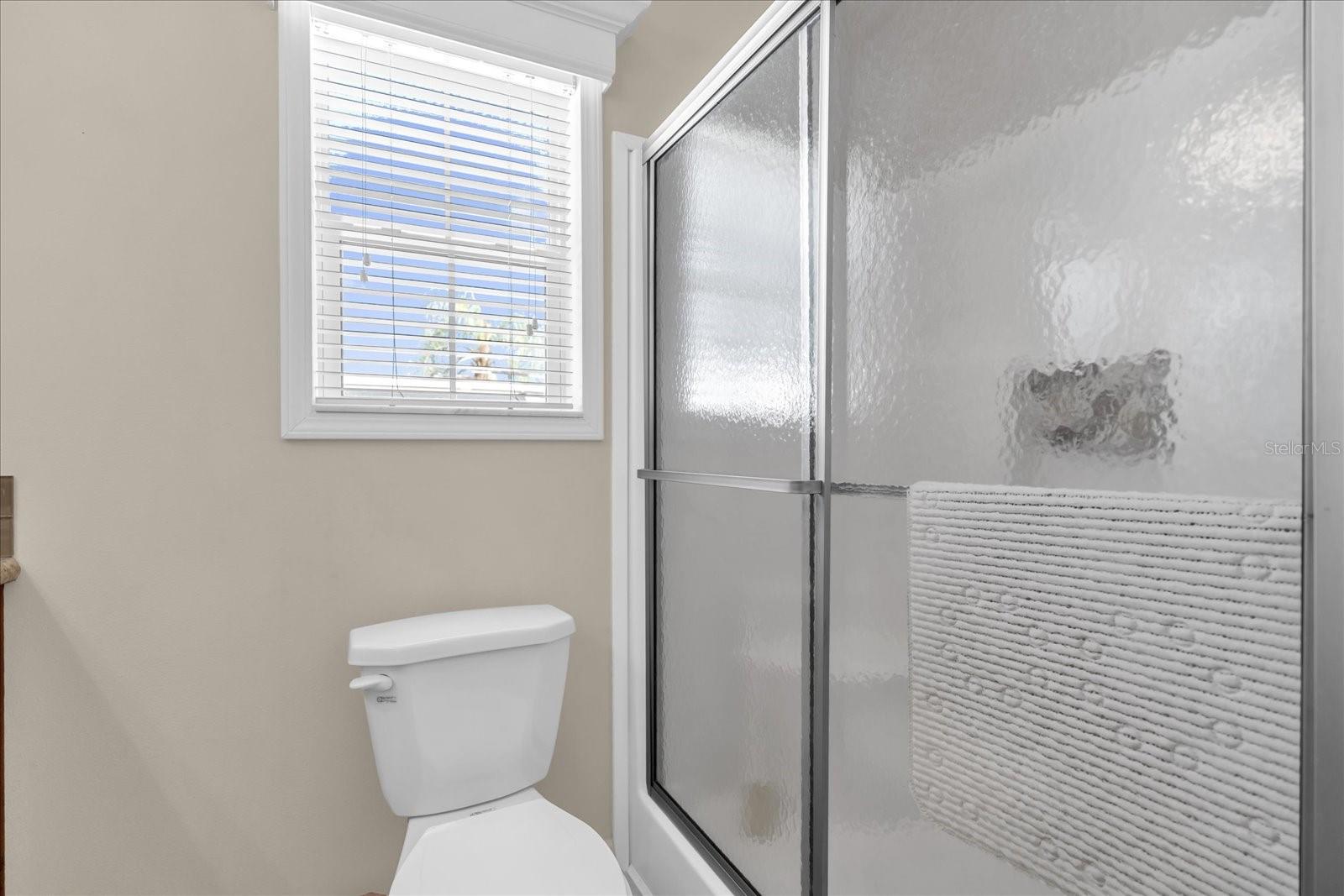 Image 18 of 25 For 1039 Center Crest Boulevard