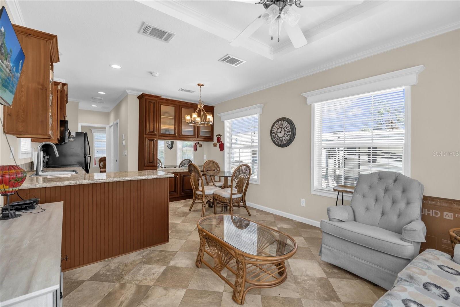 Image 6 of 25 For 1039 Center Crest Boulevard