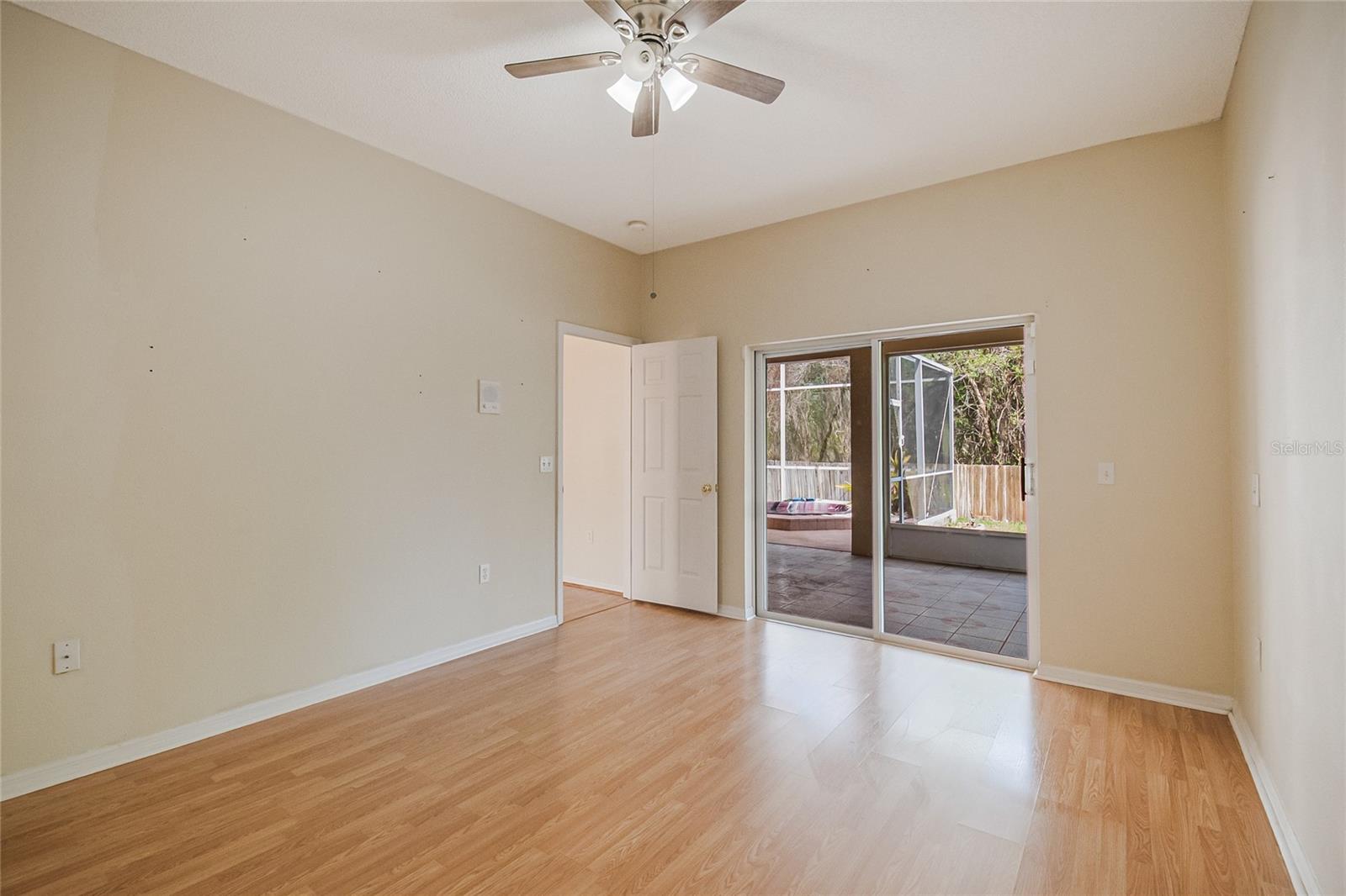 Image 11 of 47 For 603 Pinehurst Court