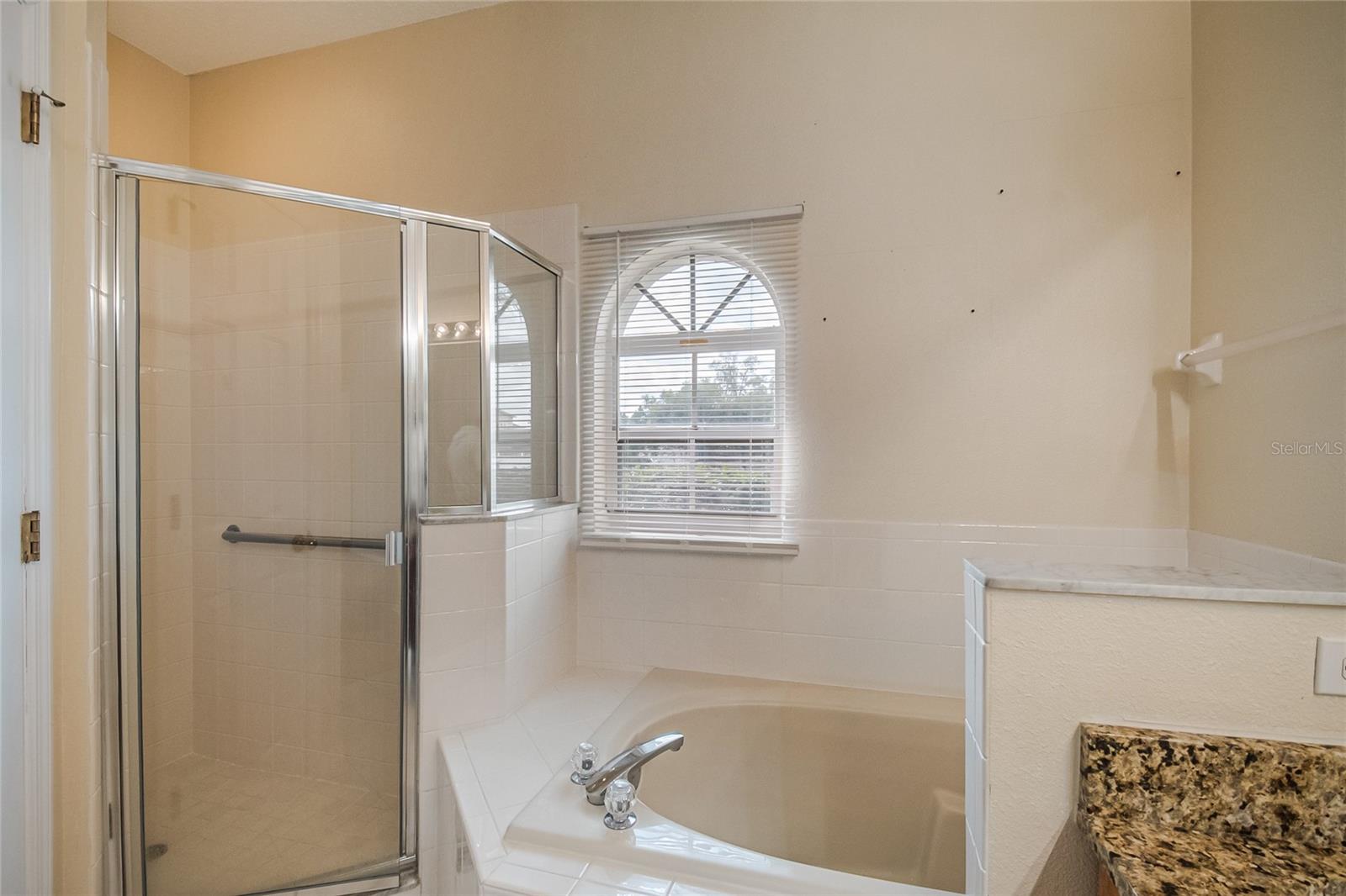 Image 13 of 47 For 603 Pinehurst Court