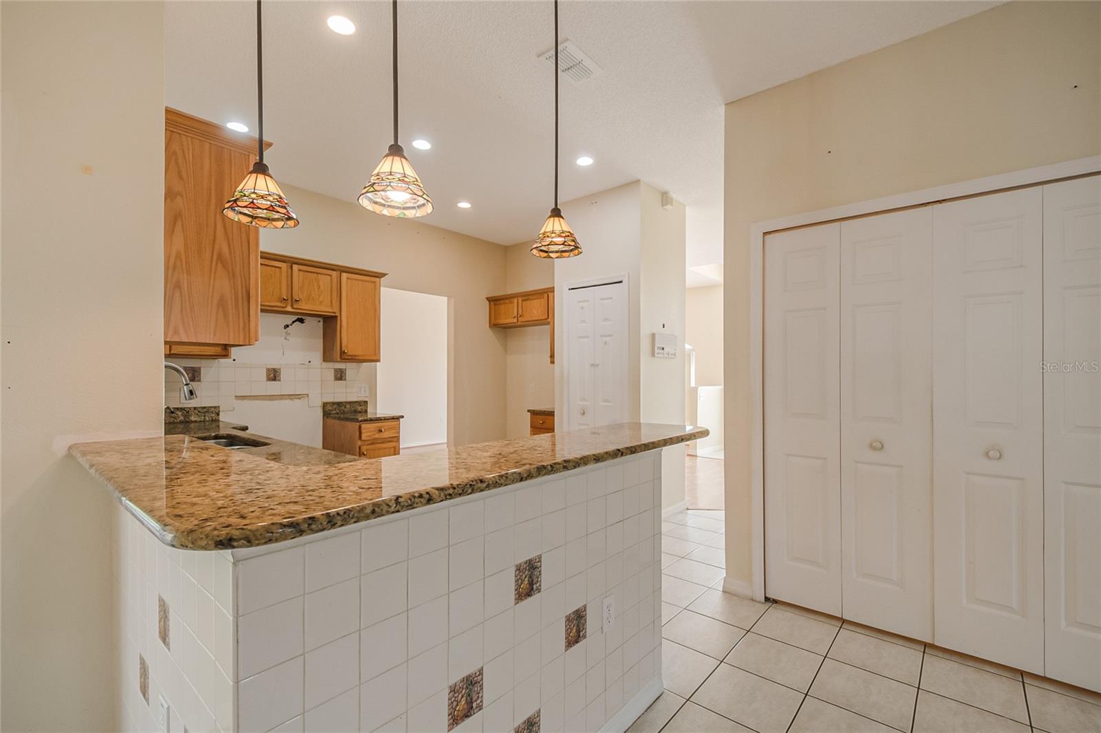 Image 21 of 47 For 603 Pinehurst Court