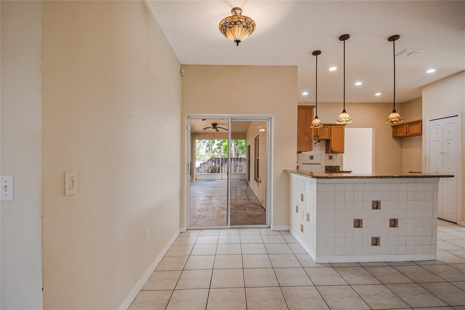 Image 25 of 47 For 603 Pinehurst Court