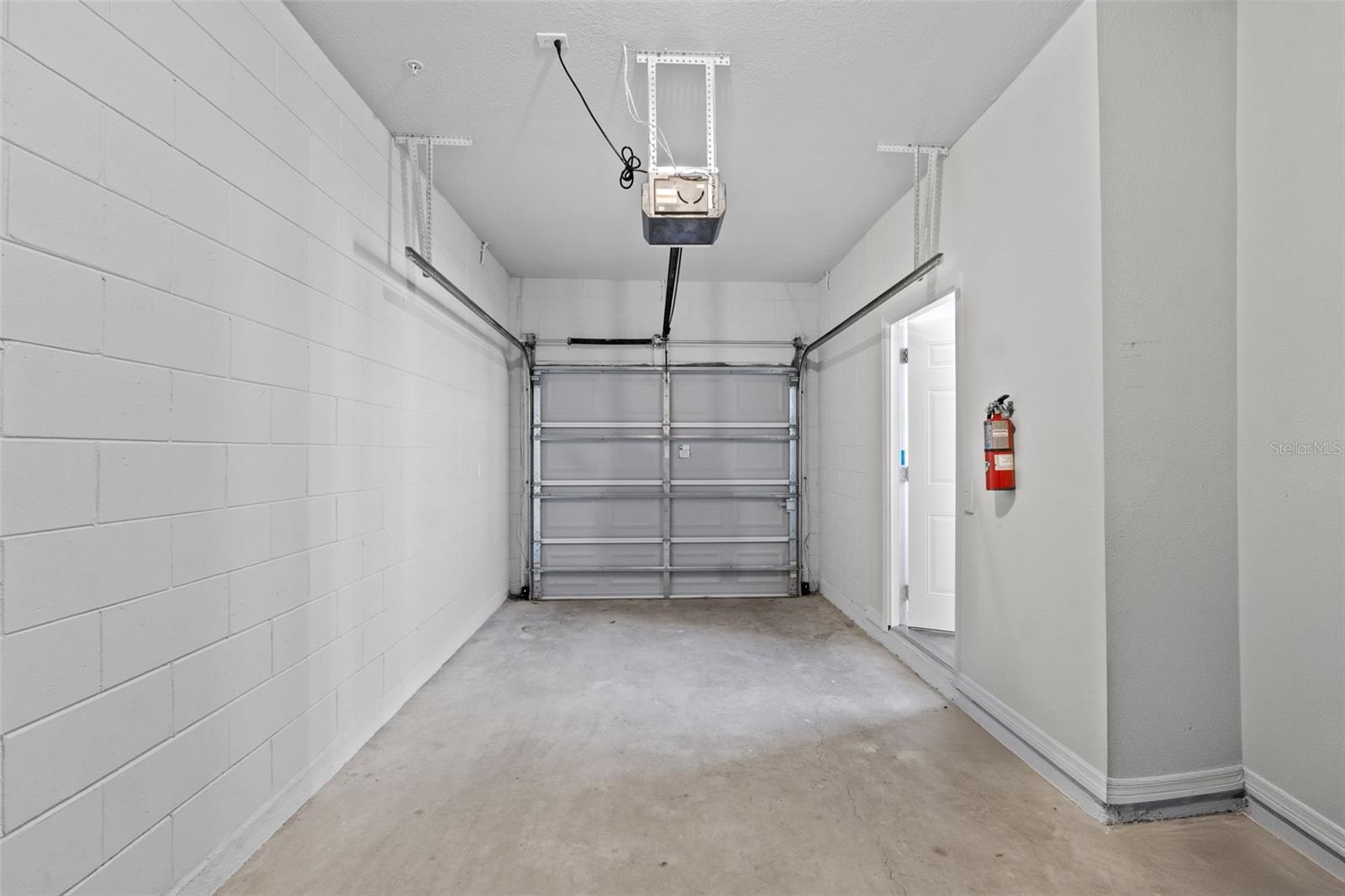 Image 17 of 18 For 2835 Oakwater Drive