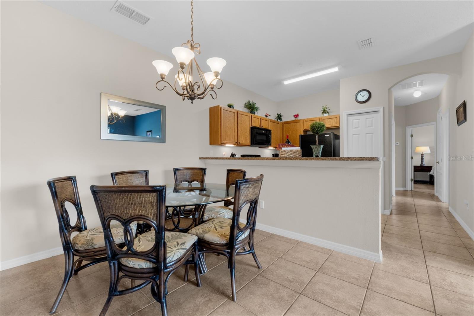 Image 5 of 18 For 2835 Oakwater Drive