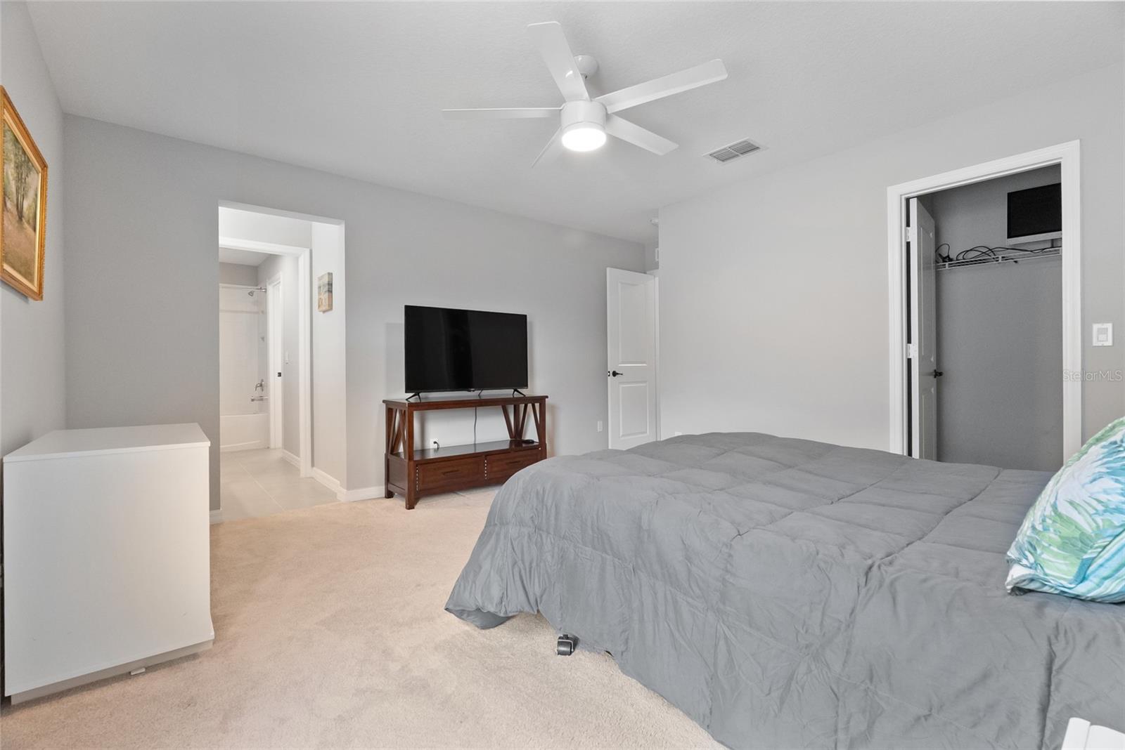 Image 33 of 50 For 693 Big Pine Avenue