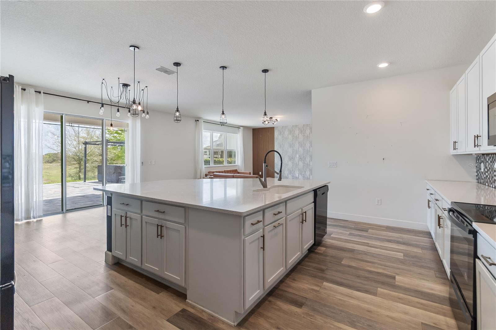 Image 13 of 50 For 3089 Irish Peach Drive