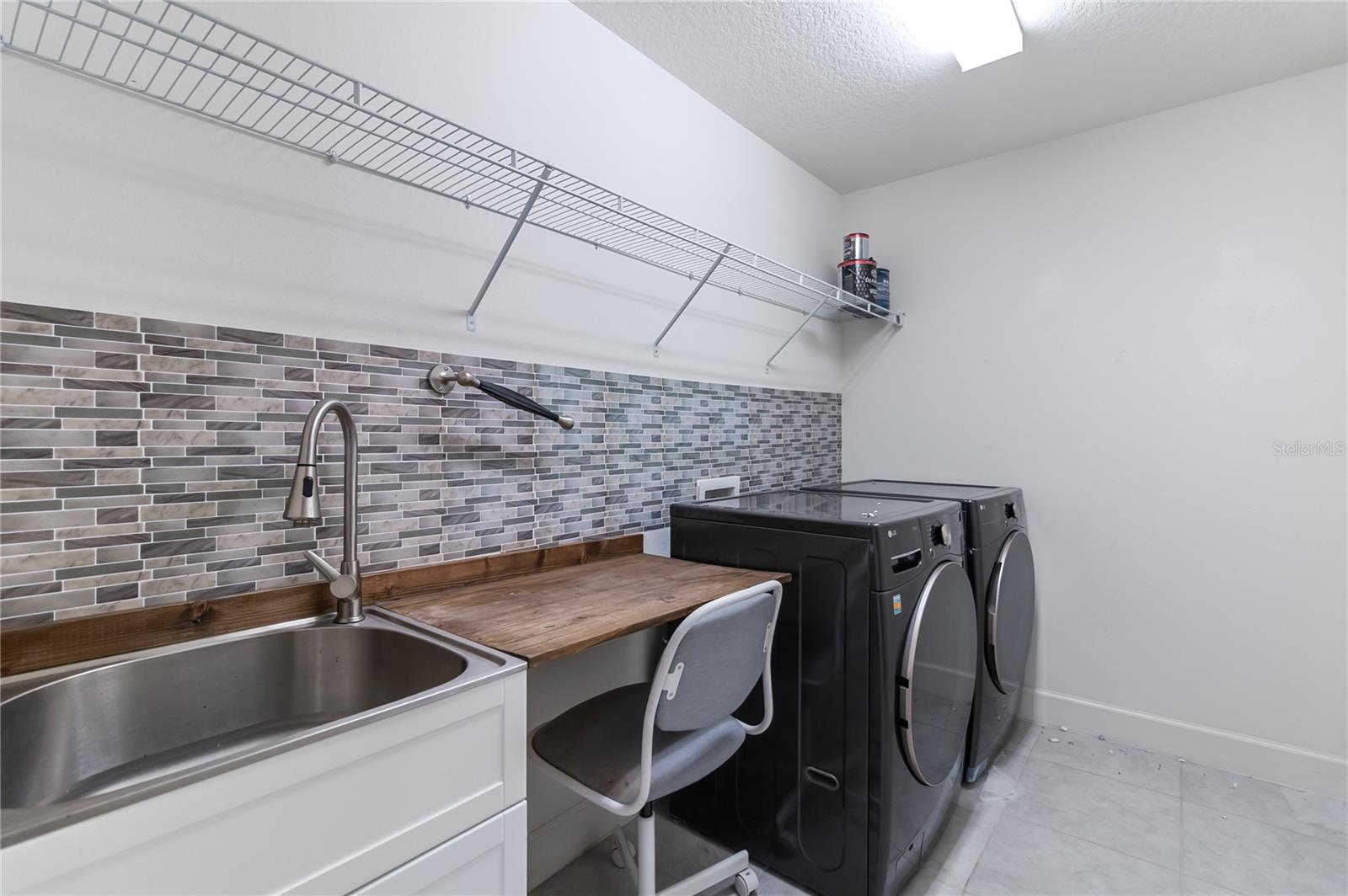 Image 33 of 50 For 3089 Irish Peach Drive