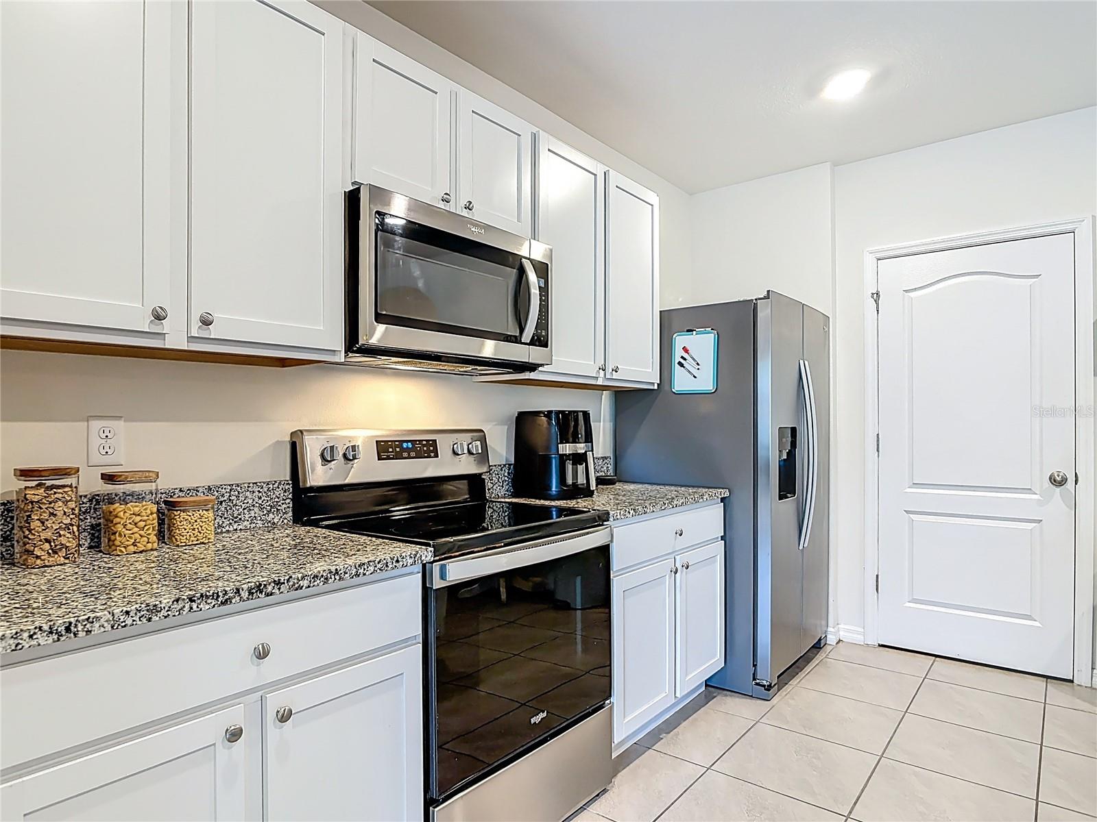 Image 12 of 53 For 712 Red Hawk Lane