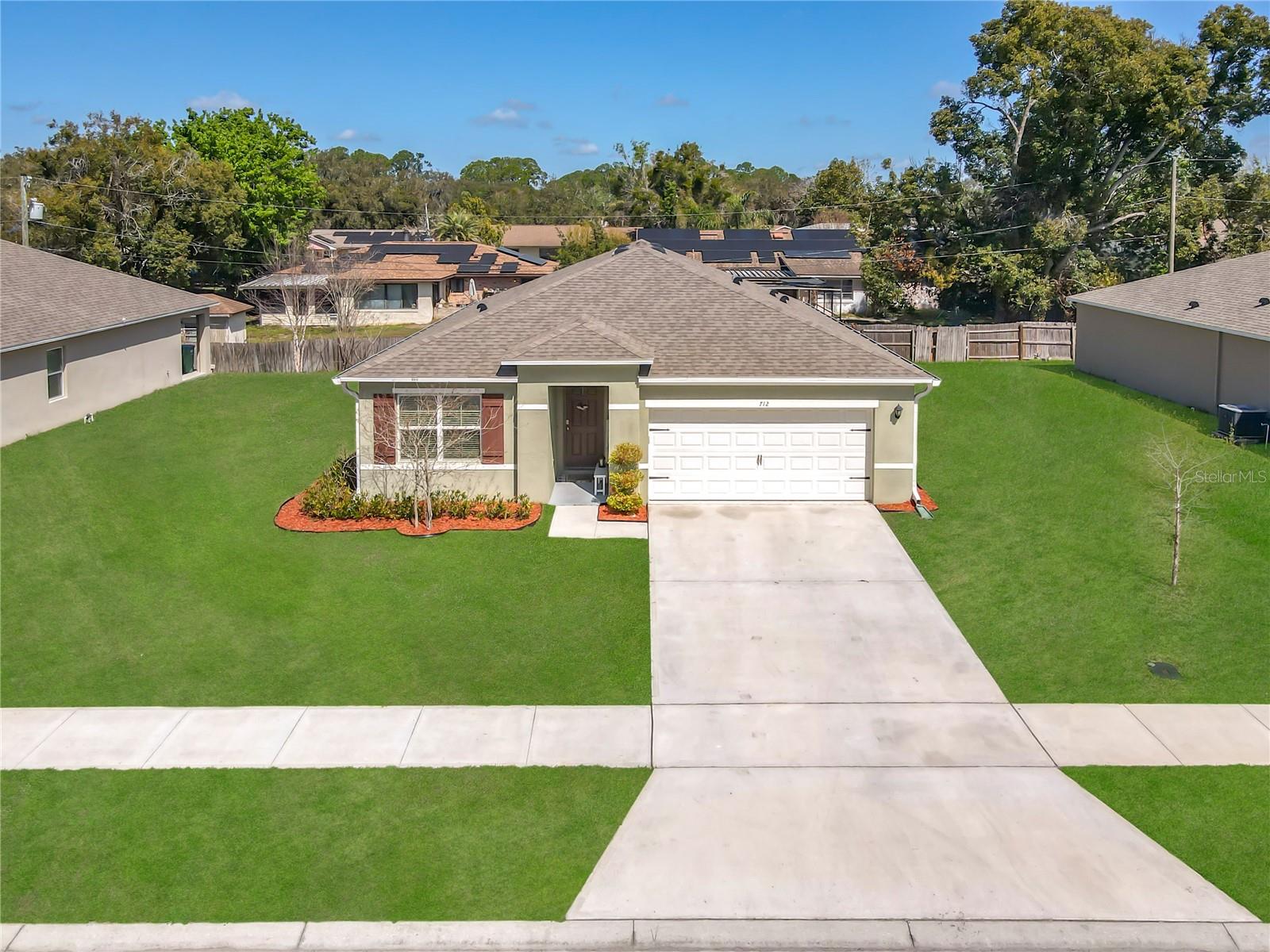 Image 2 of 53 For 712 Red Hawk Lane