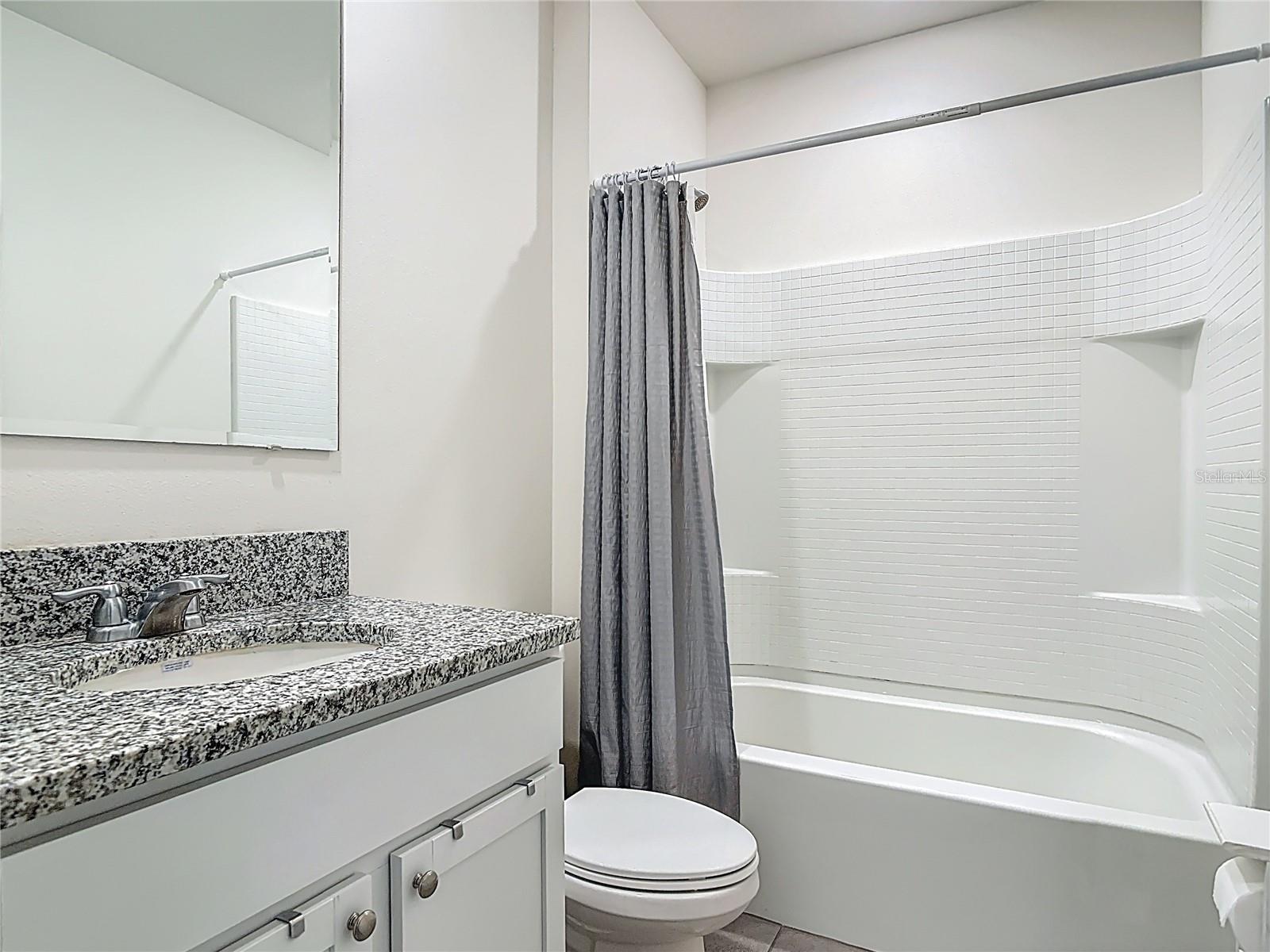 Image 37 of 53 For 712 Red Hawk Lane